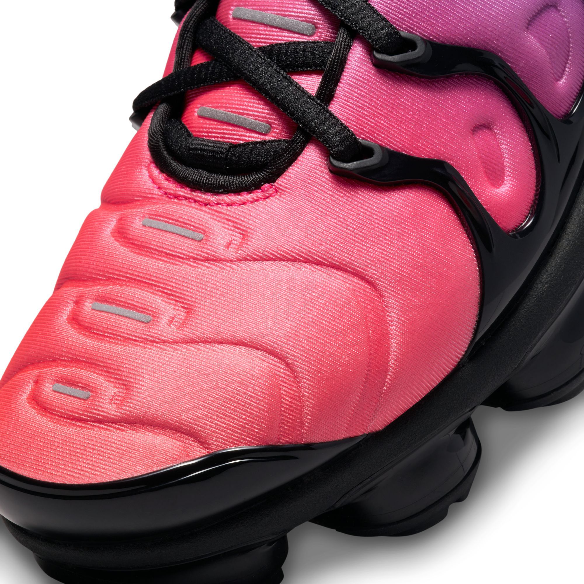 vapormax plus sale womens