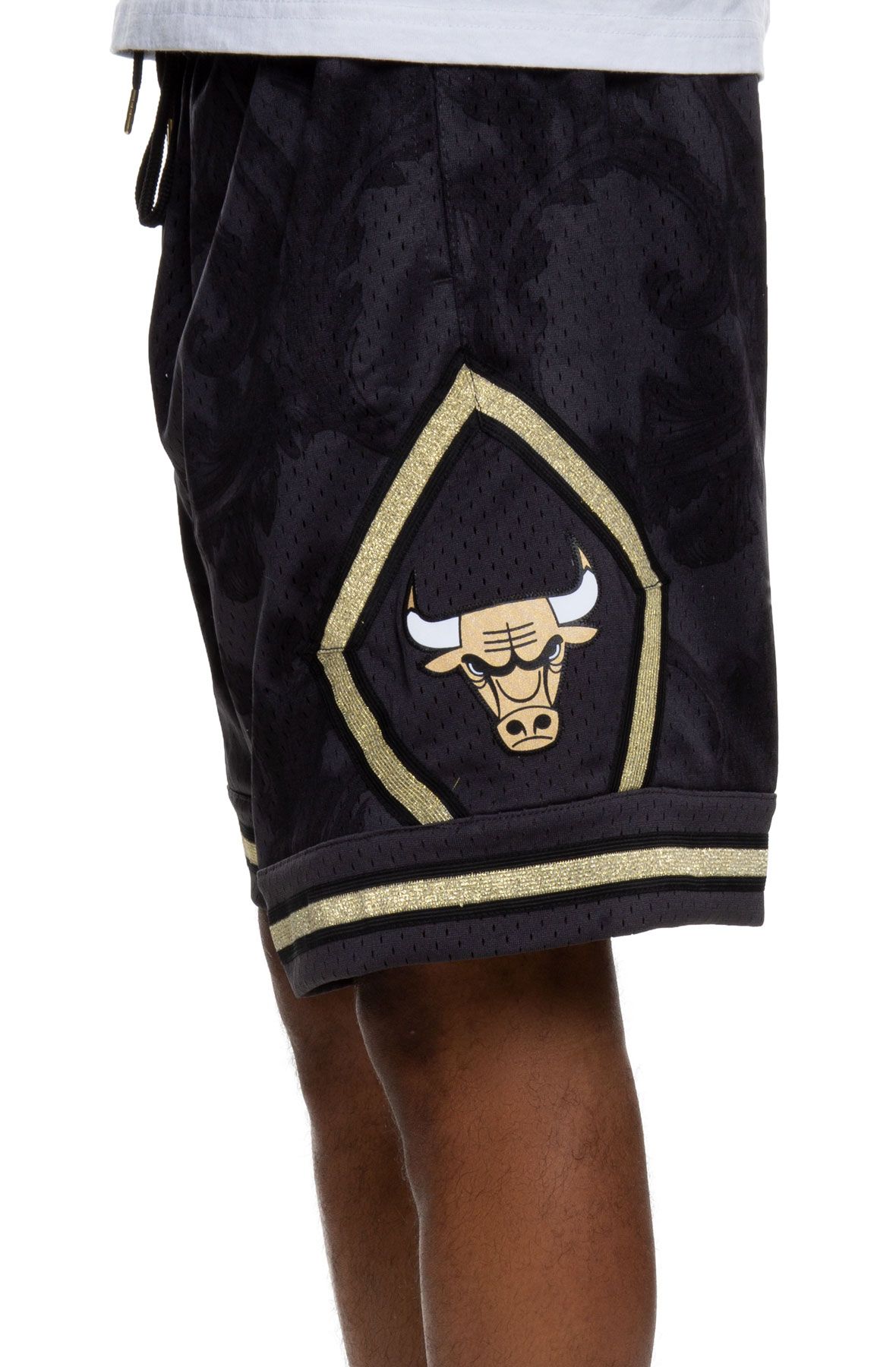 mitchell and ness swingman shorts chicago bulls