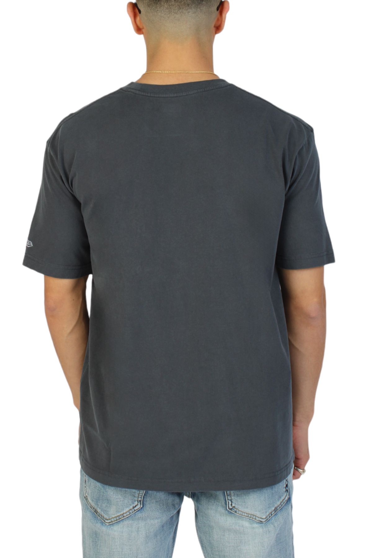 lebron james black lakers shirt