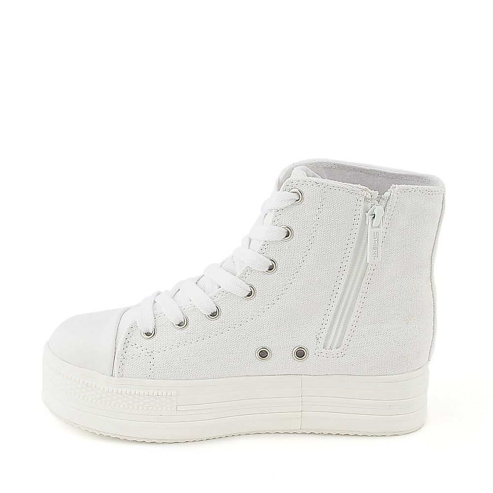 trendy platform sneakers