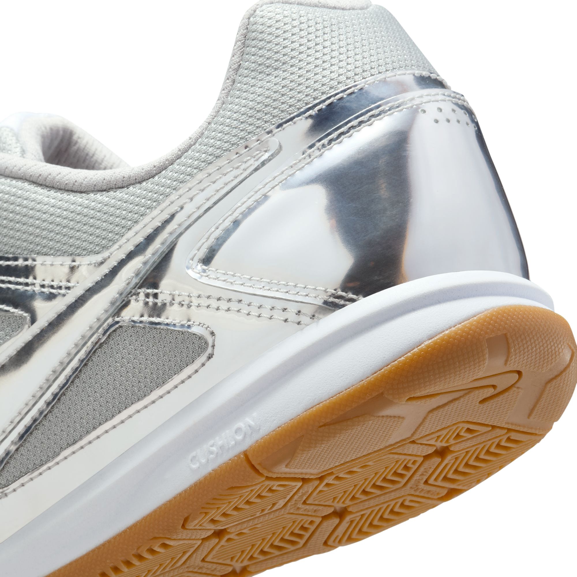 NIKE Gato LV8 IB3566 001 - Shiekh