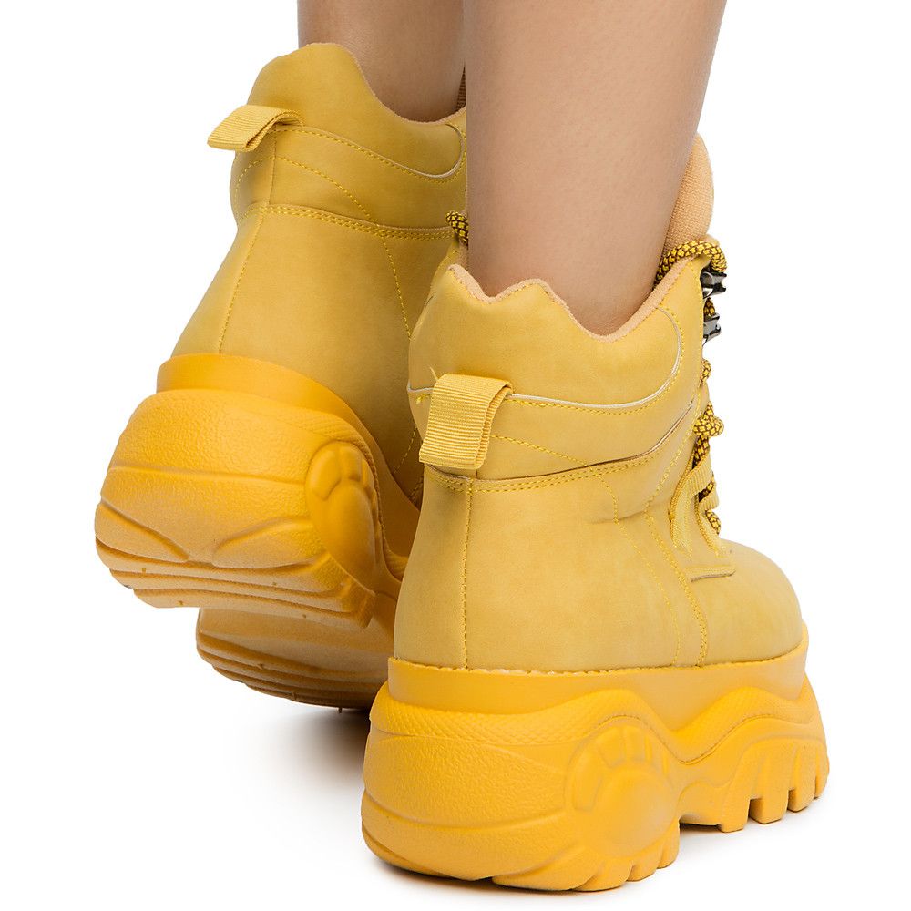CAPE ROBBIN 90S-Rocker Sneaker 90S-ROCKER-TAN - Shiekh