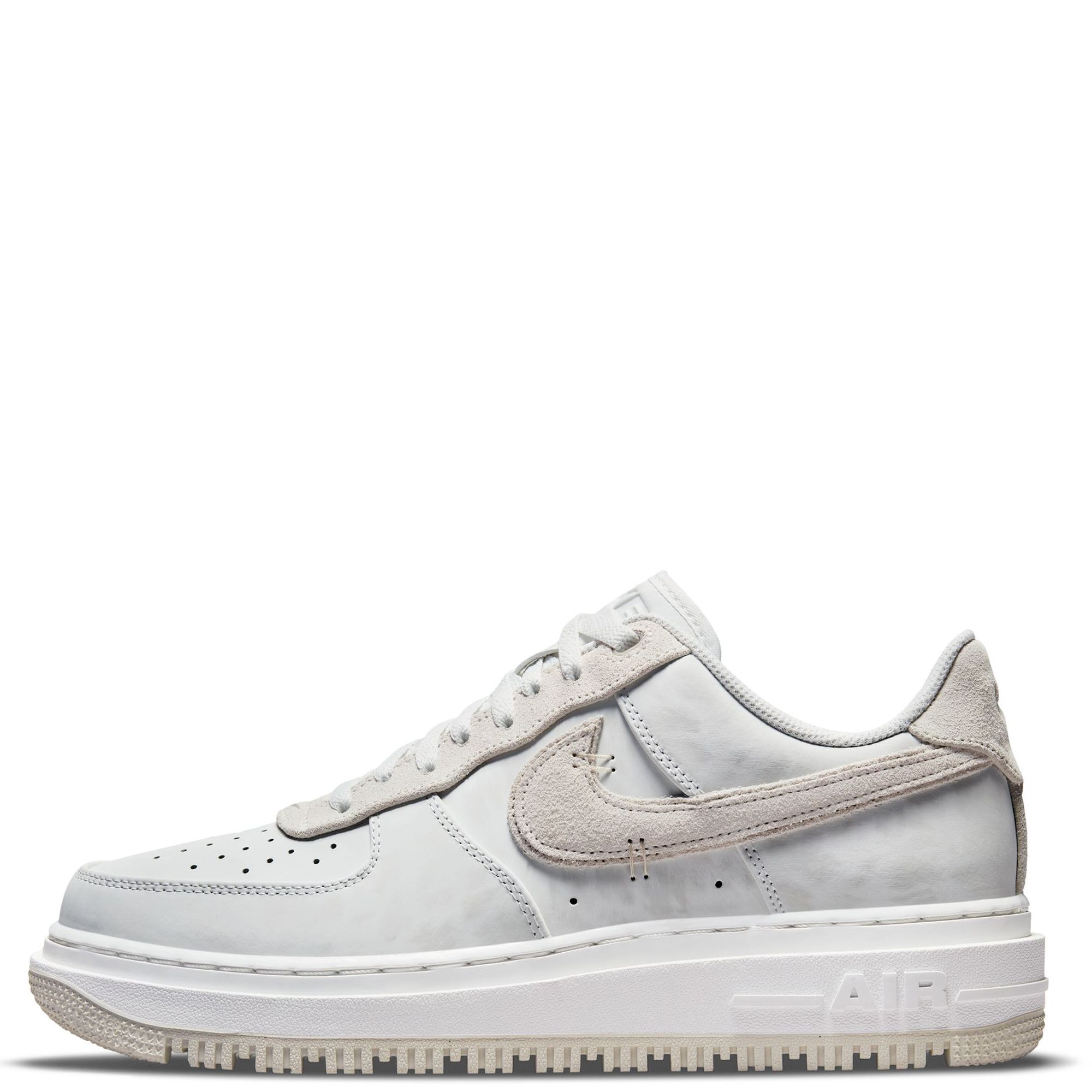 Nike Air Force 1 Luxe 'Triple White