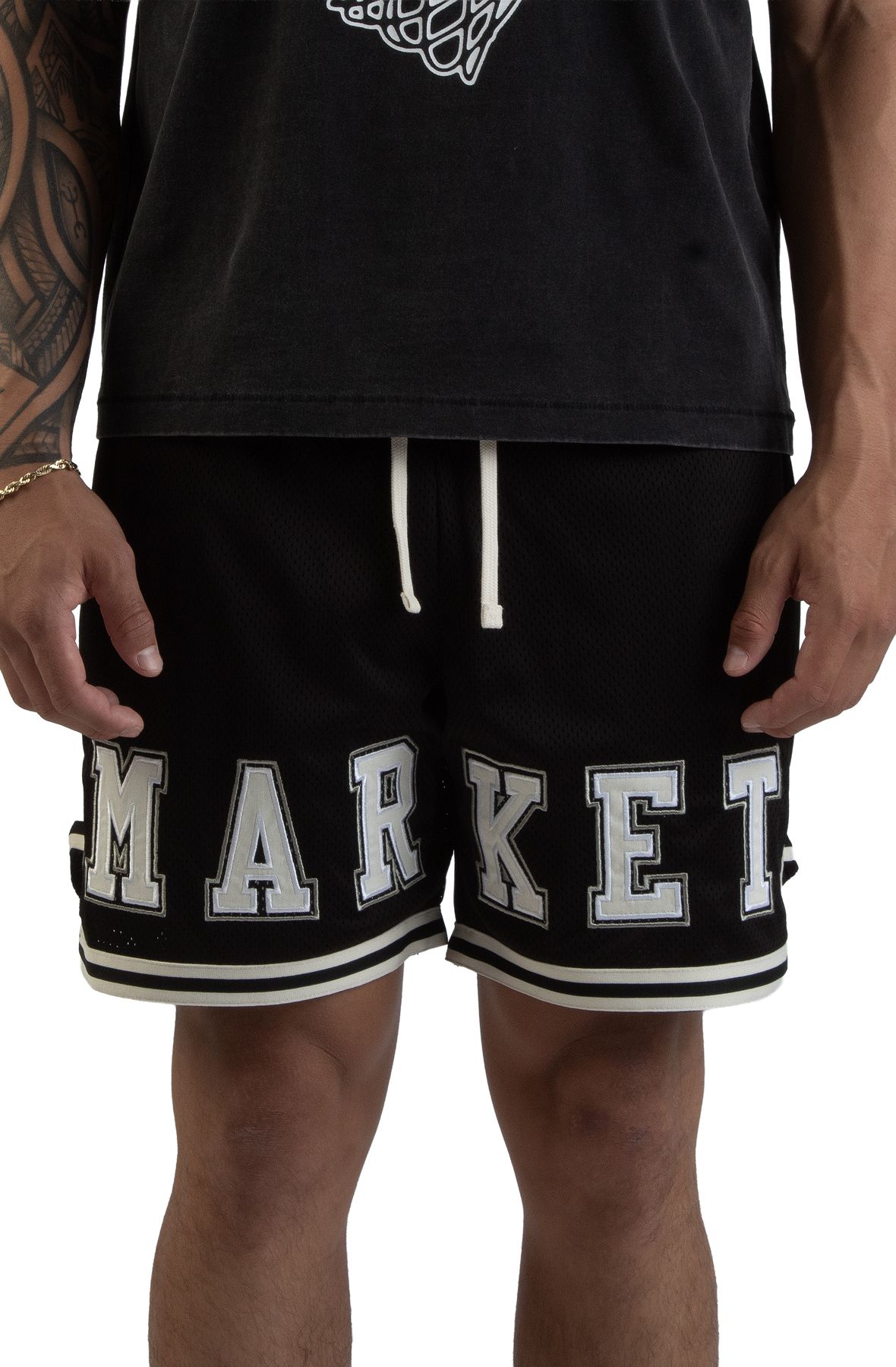【値下げ】On Court Shortsブラック Mサイズ 新品未使用品 MARKET International Game Shorts MKT25Q2-KB0052BLK - Shiekh