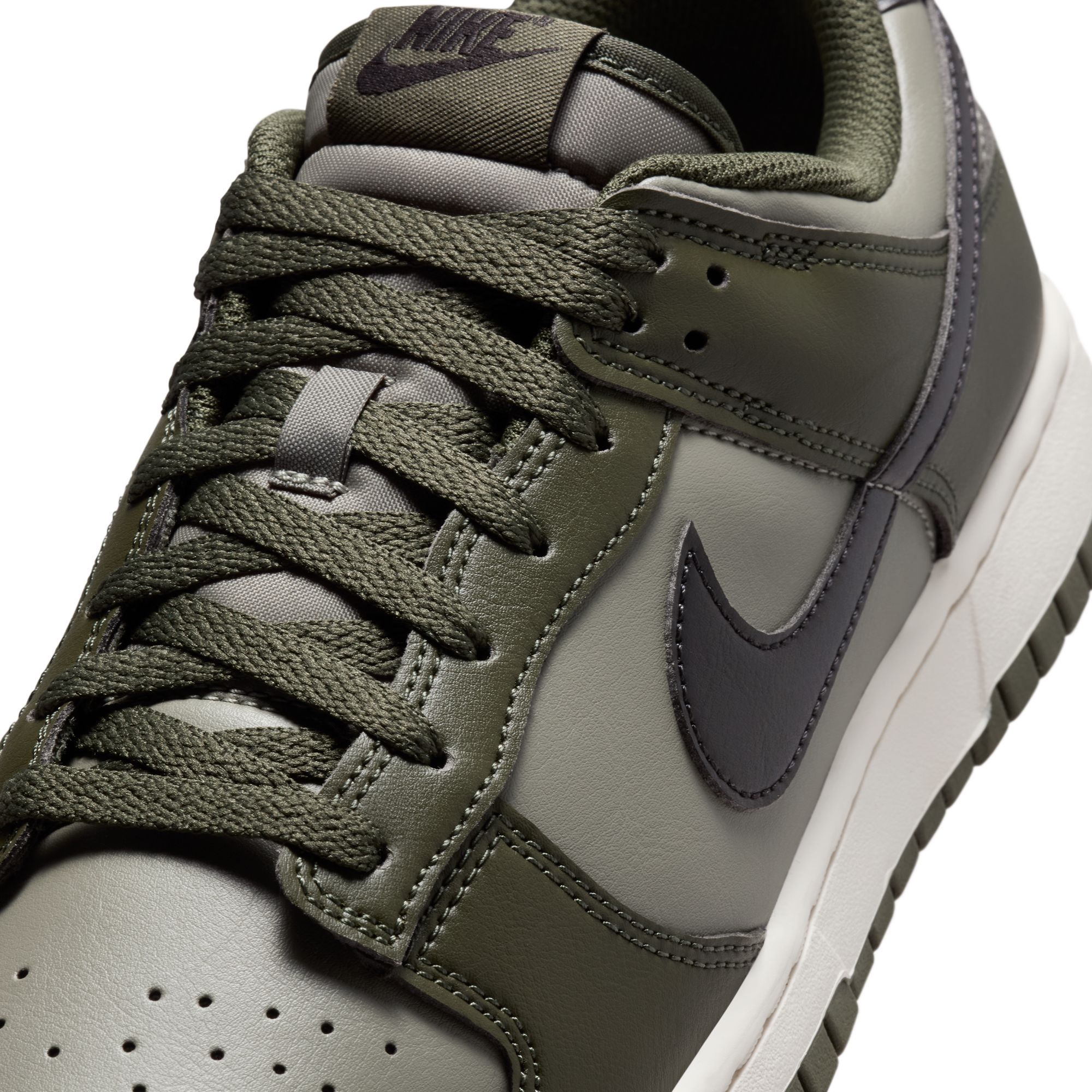 NIKE Dunk Low Retro HF5441 300 - Shiekh
