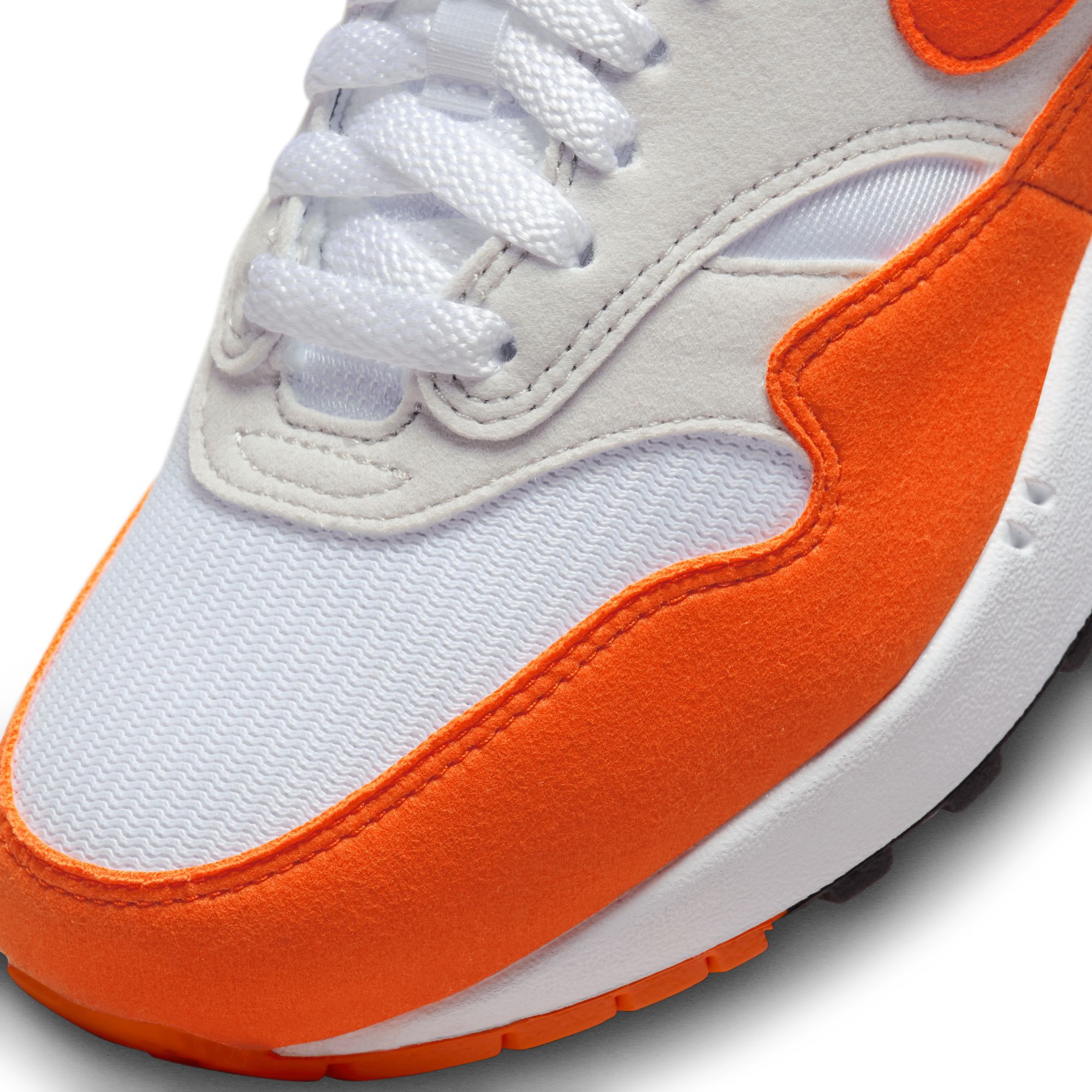 White and orange air hotsell max 1