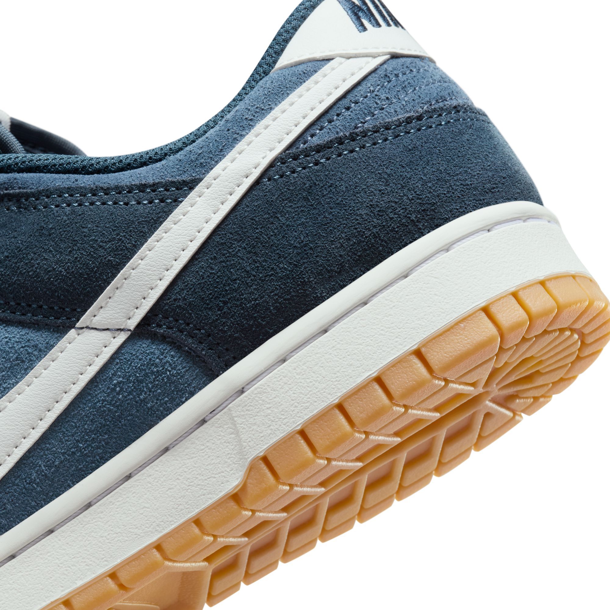 NIKE Dunk Low Retro SE HQ1931 400 - Shiekh NIKE Dunk Low Retro SE HQ1931 400 - Shiekh