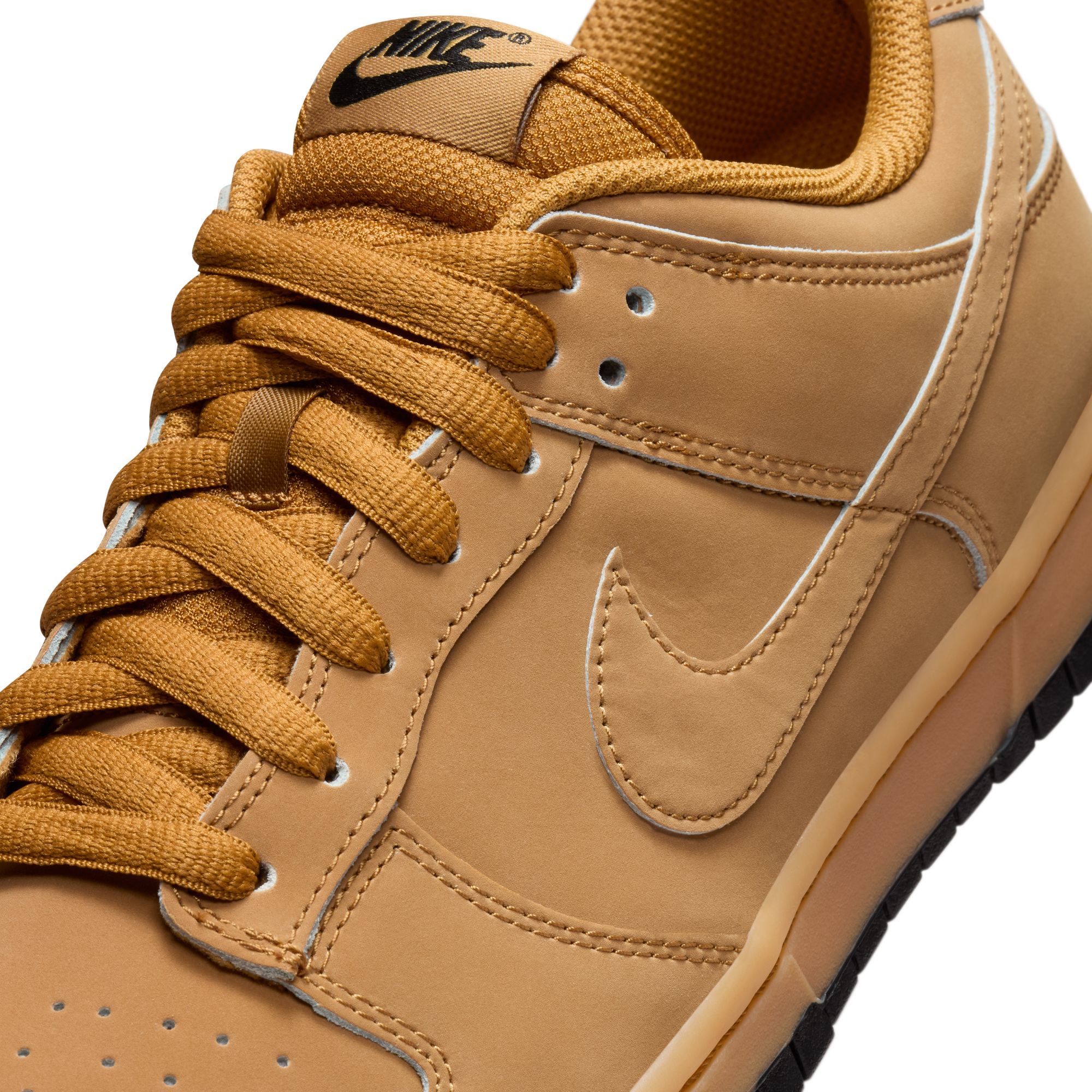 NIKE Dunk Low Retro SE HQ1932 700 - Shiekh
