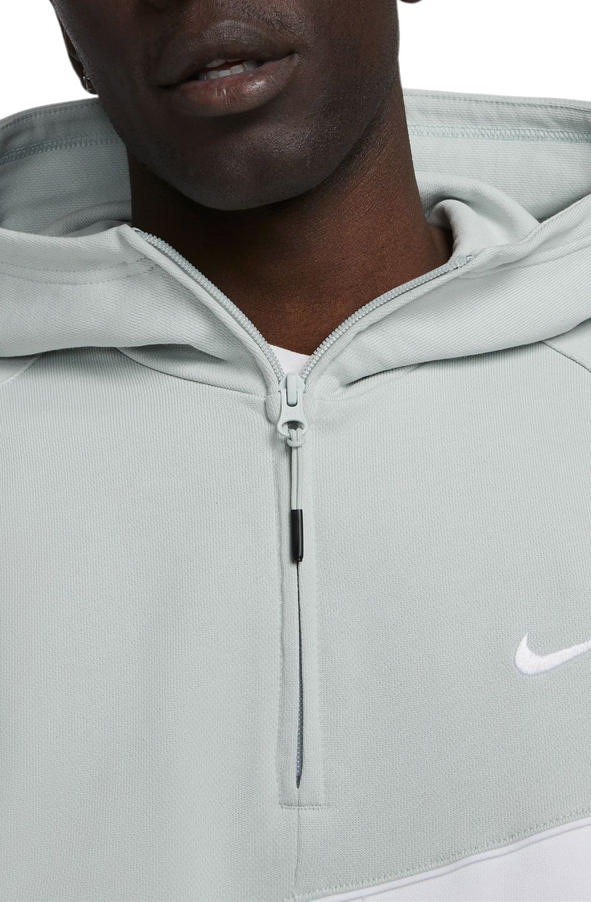 Nike  Air Swoosh 1/2-Zip Sports Bra