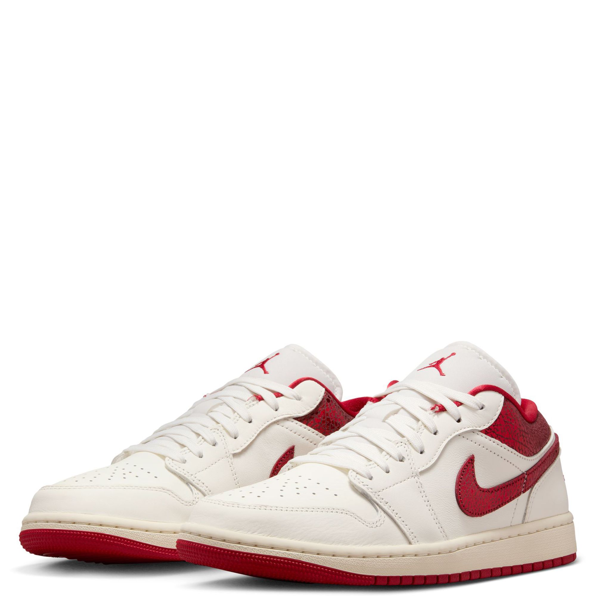 国内配送 NIKE W AIR JORDAN 1 LOW SE SAIL/V.RED-T.RED JORDAN Women's Air 1 Low SE HJ9338 106 - Shiekh