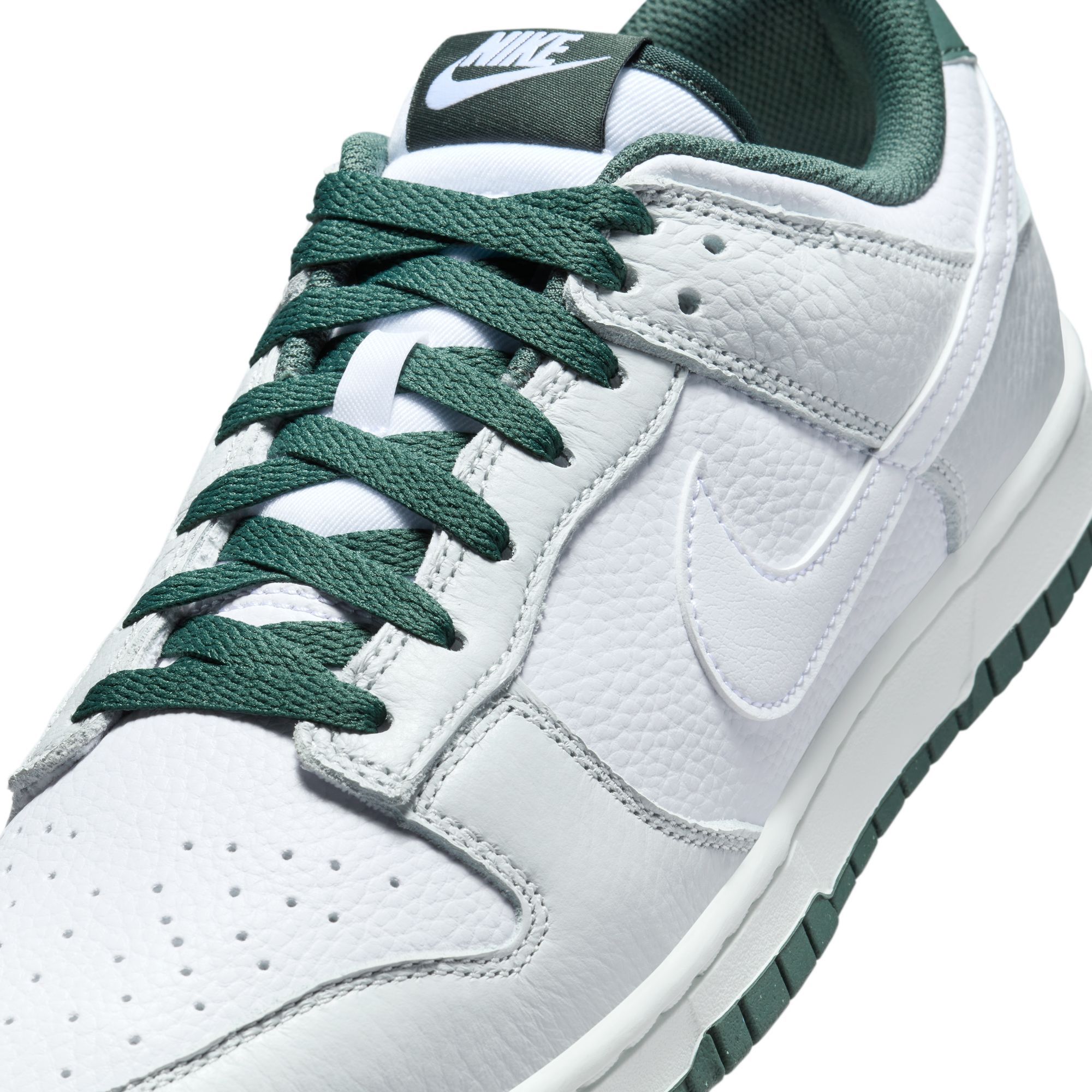 NIKE Dunk Low Retro SE HF2874 001 - Shiekh