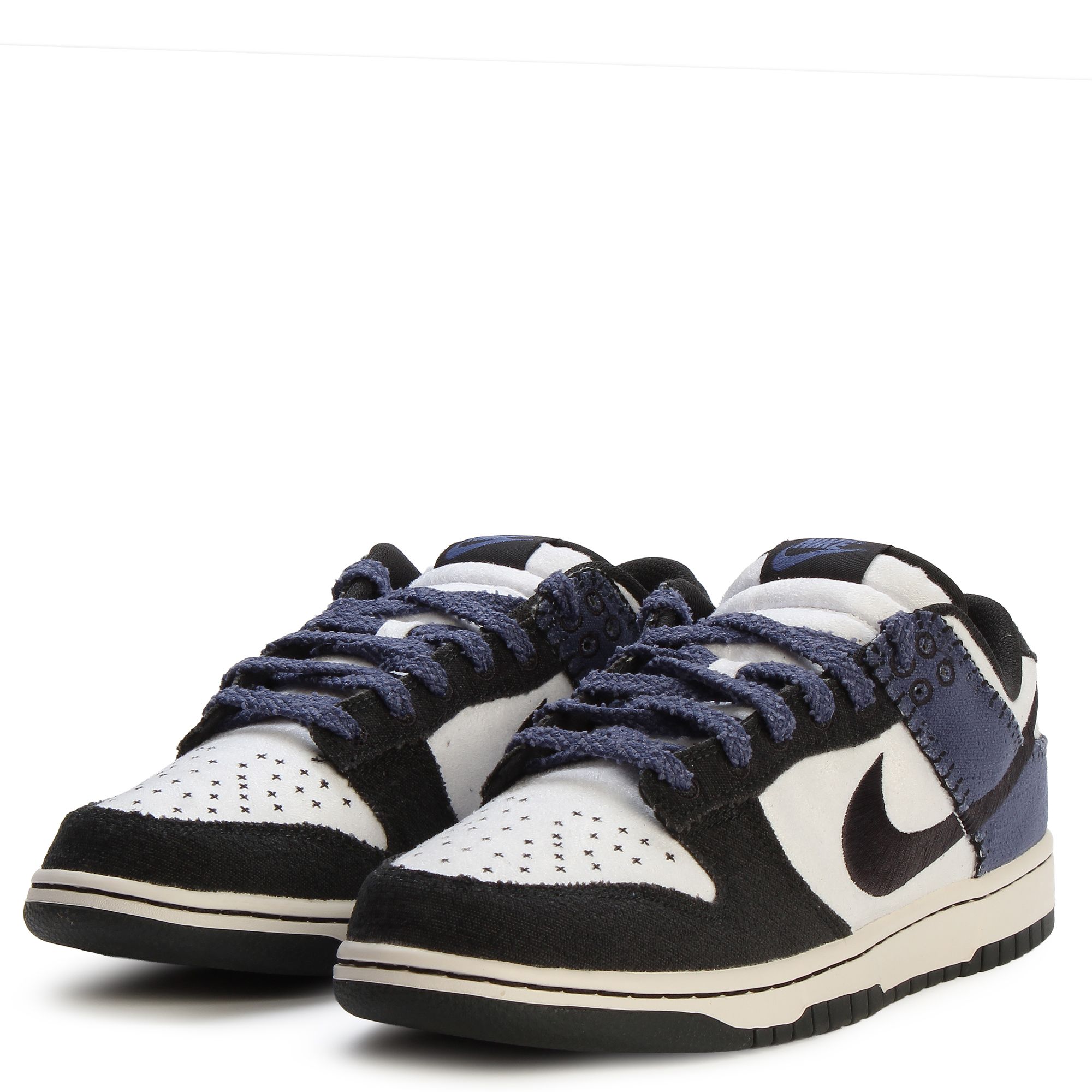 【AKI】NIKE DUNK LOW SE Nike Dunk Low SE Older Kids' Shoes. Nike ID