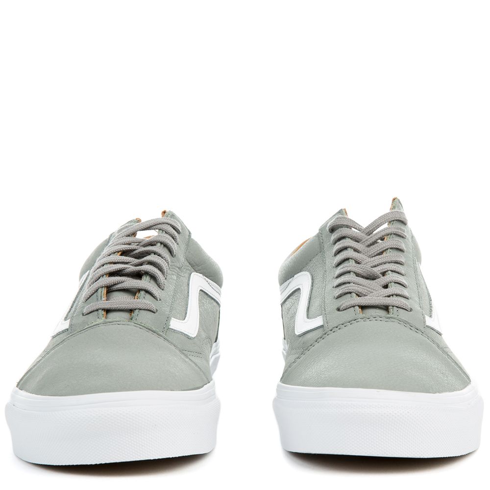 VANS The Unisex Old Skool in Wild Dove VN0A38G1MRZ Shiekh