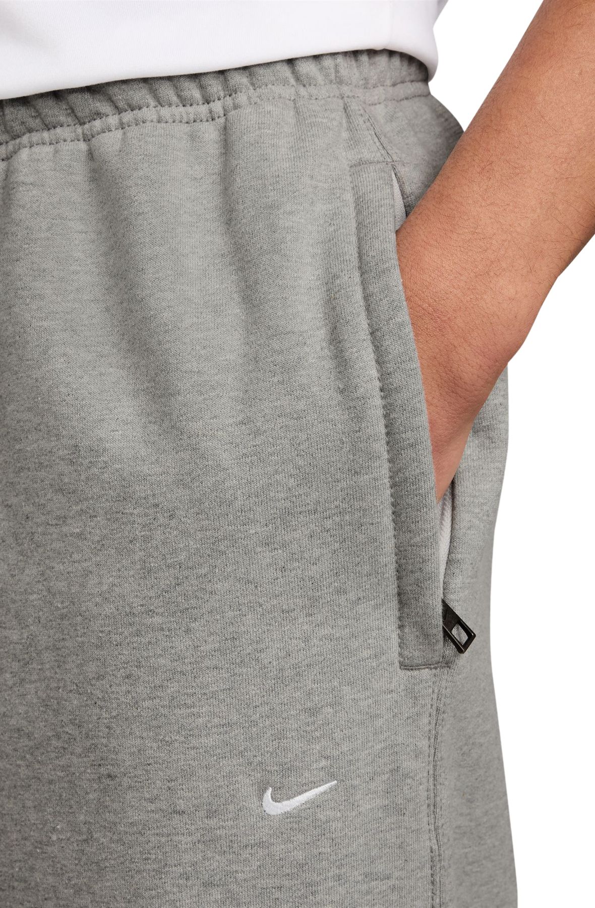 NIKE Solo Swoosh Cuffed Fleece Pant HV1088 063 - Shiekh