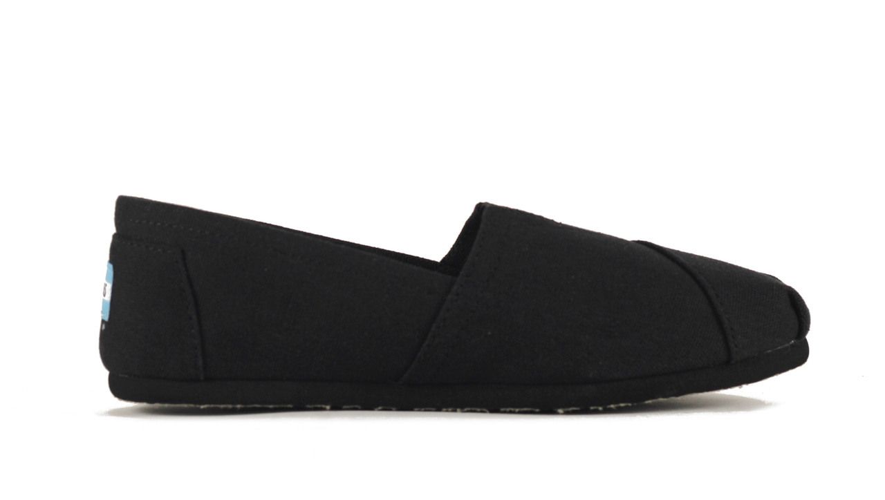 toms classic black canvas
