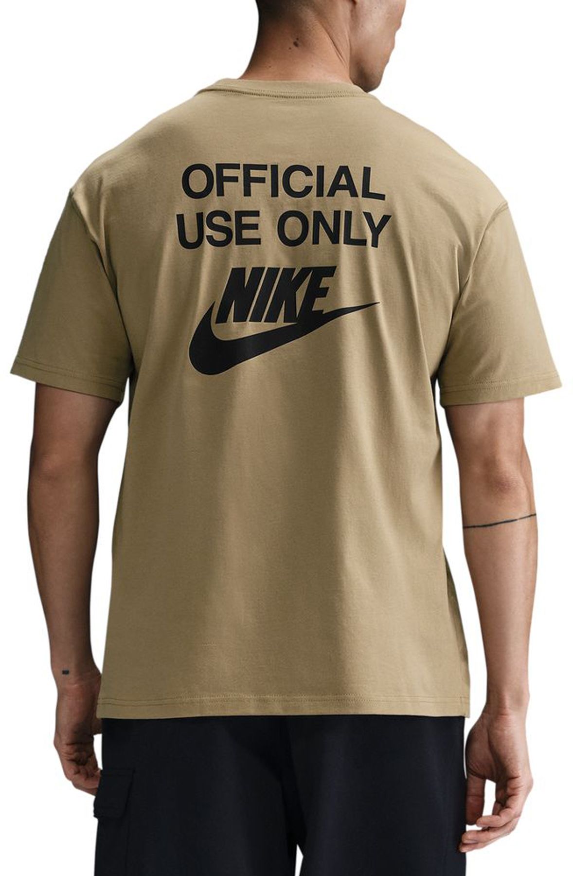 Nike Air Max Day T-Shirt Asia Sizing 'Black' FZ7619-010