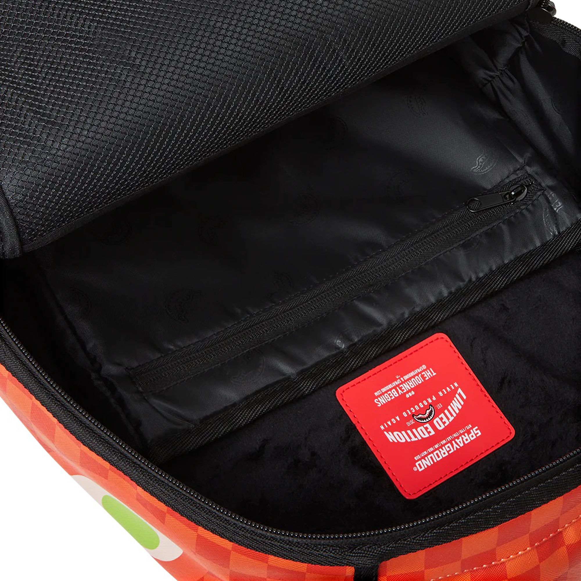 SPRAYGROUND 90's Nick Checkered Backpack 910B5982NSZ - Shiekh SPRAYGROUND 90's Nick Checkered Backpack 910B5982NSZ - Shiekh