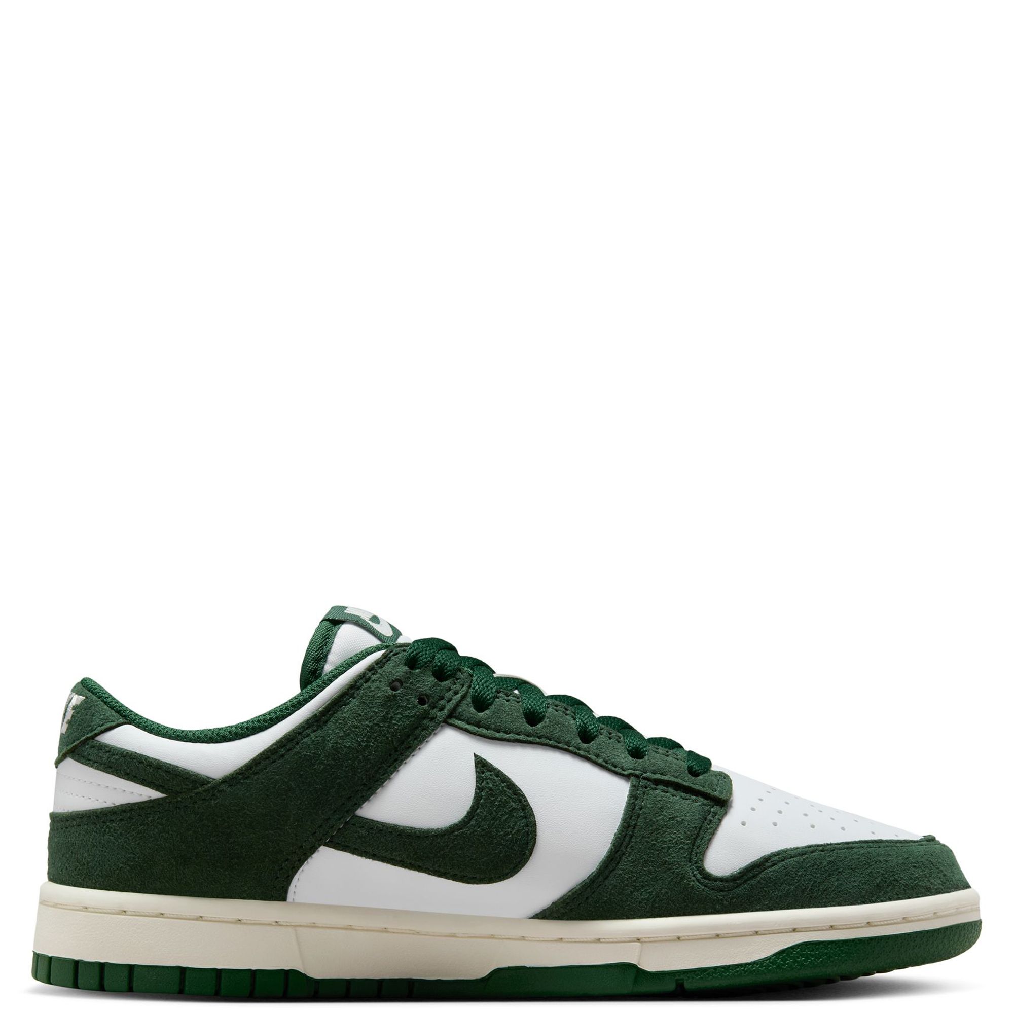 NIKE Women's Dunk Low 