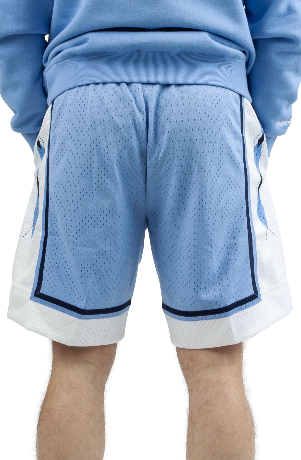 Mitchell & Ness Men's North Carolina Tar Heels Carolina Blue/White 1992 Swingman Shorts, Medium