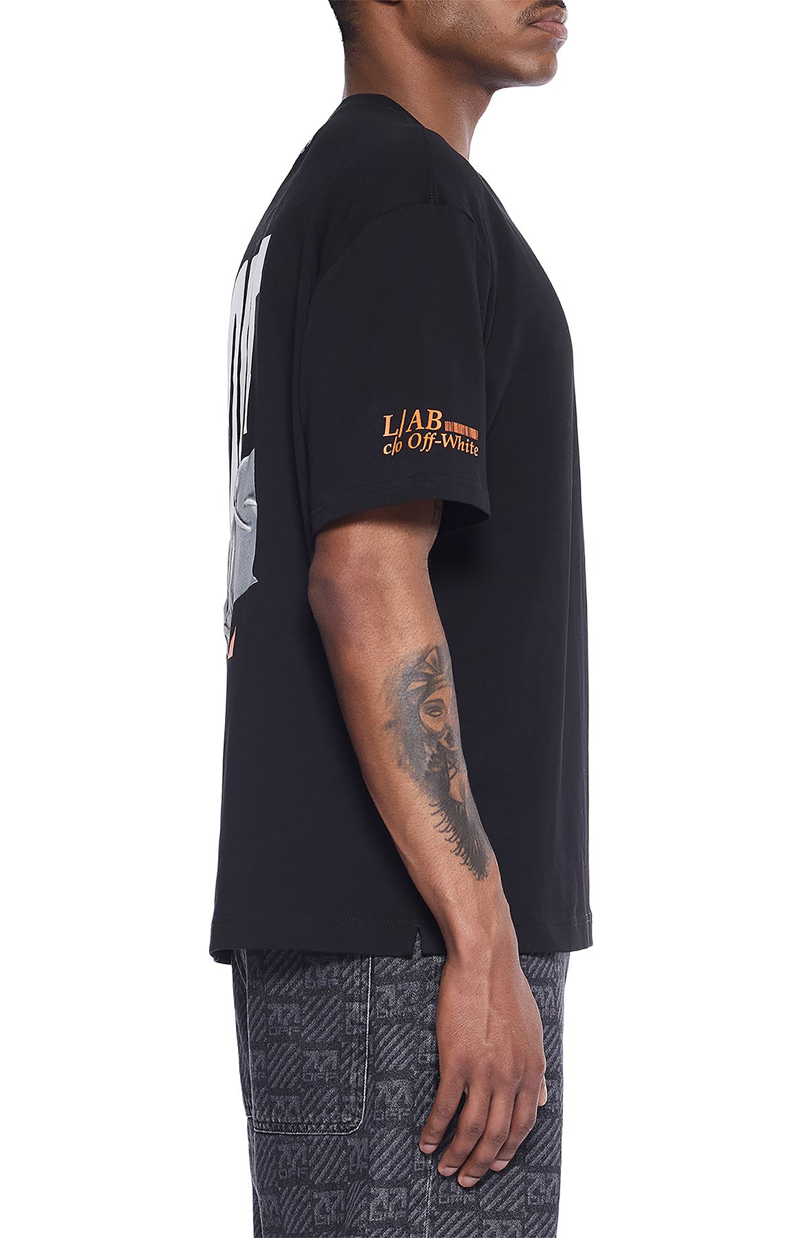 LAB CO OFF WHITE Duty T-shirt 44LABF26T082-001 - Shiekh