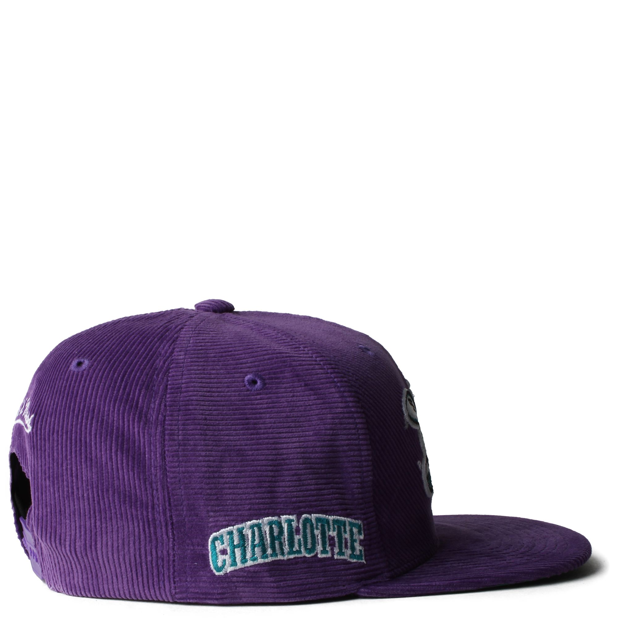 Mitchell & Ness Men's NBA Charlotte Hornets Sharktooth Snapback