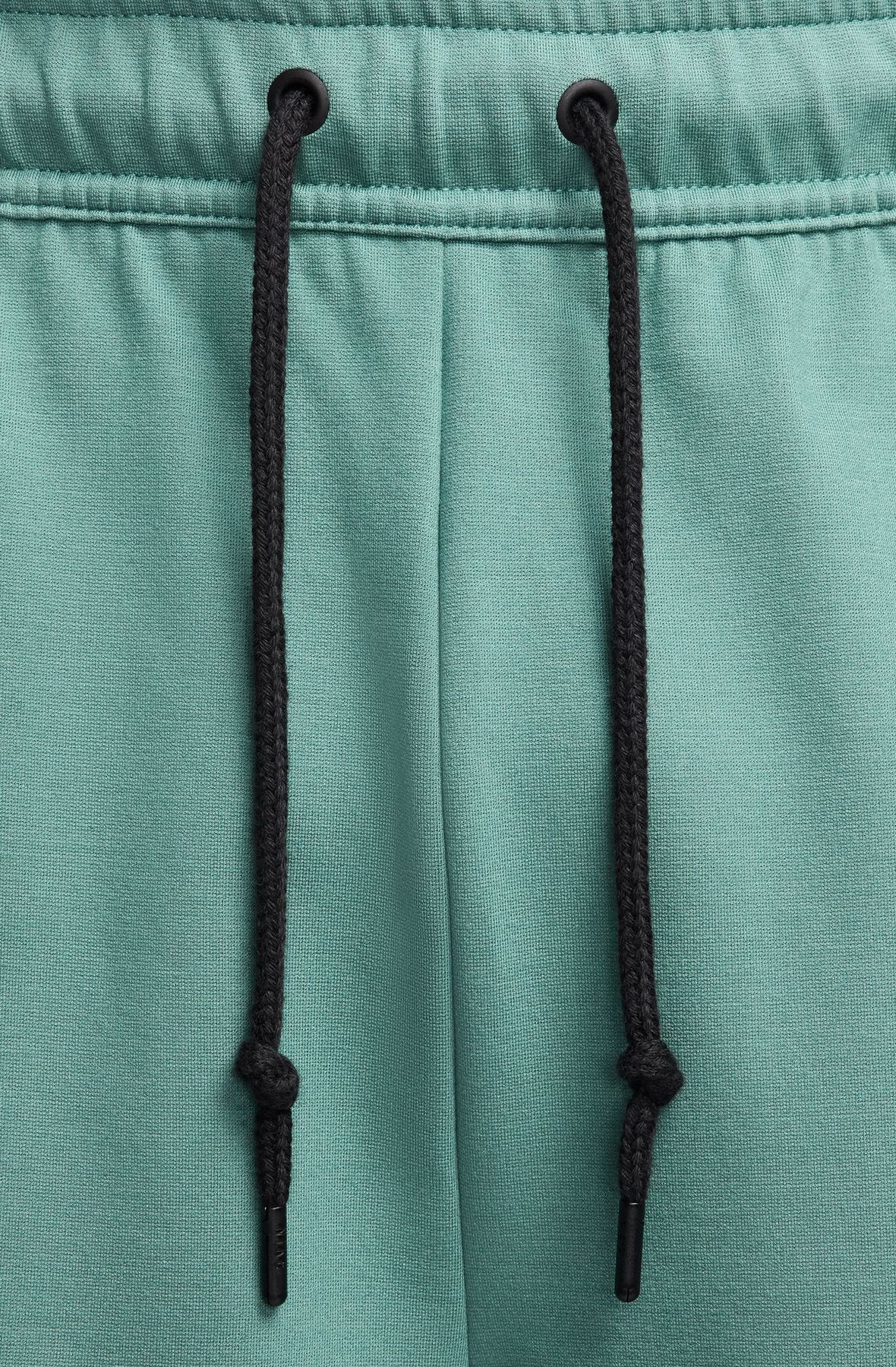 NIKE Sportswear Tech Lightweight Knit Shorts FD4506 361 - Shiekh
