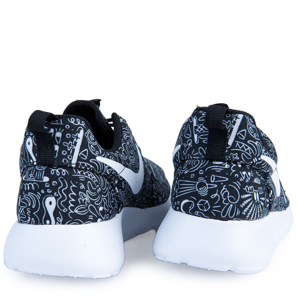 black nike roshe women's