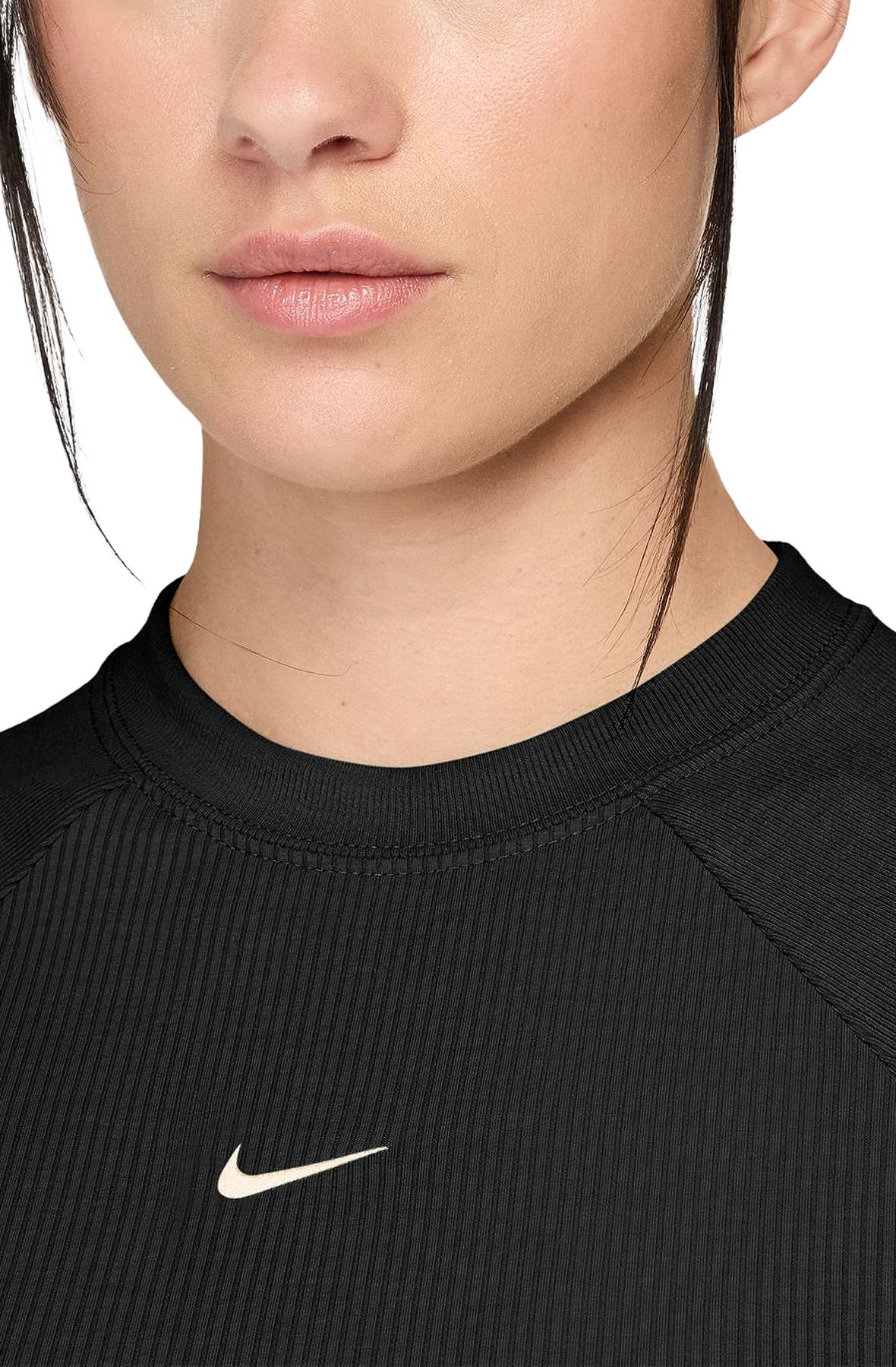 NIKE Sportswear Chill Knit Tight Short-Sleeve Ribbed Top IF0242
