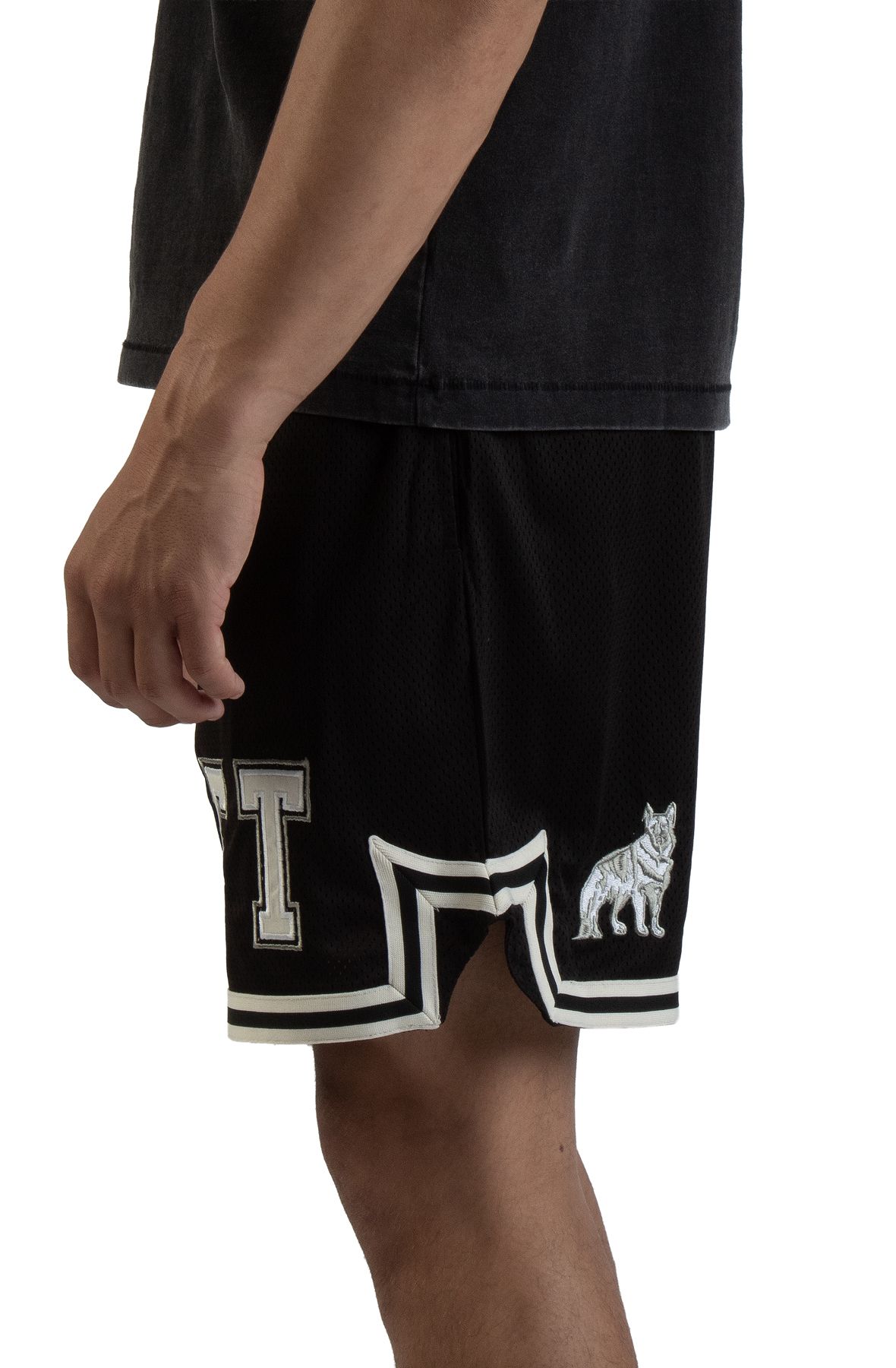 MARKET International Game Shorts MKT25Q2-KB0052BLK - Shiekh