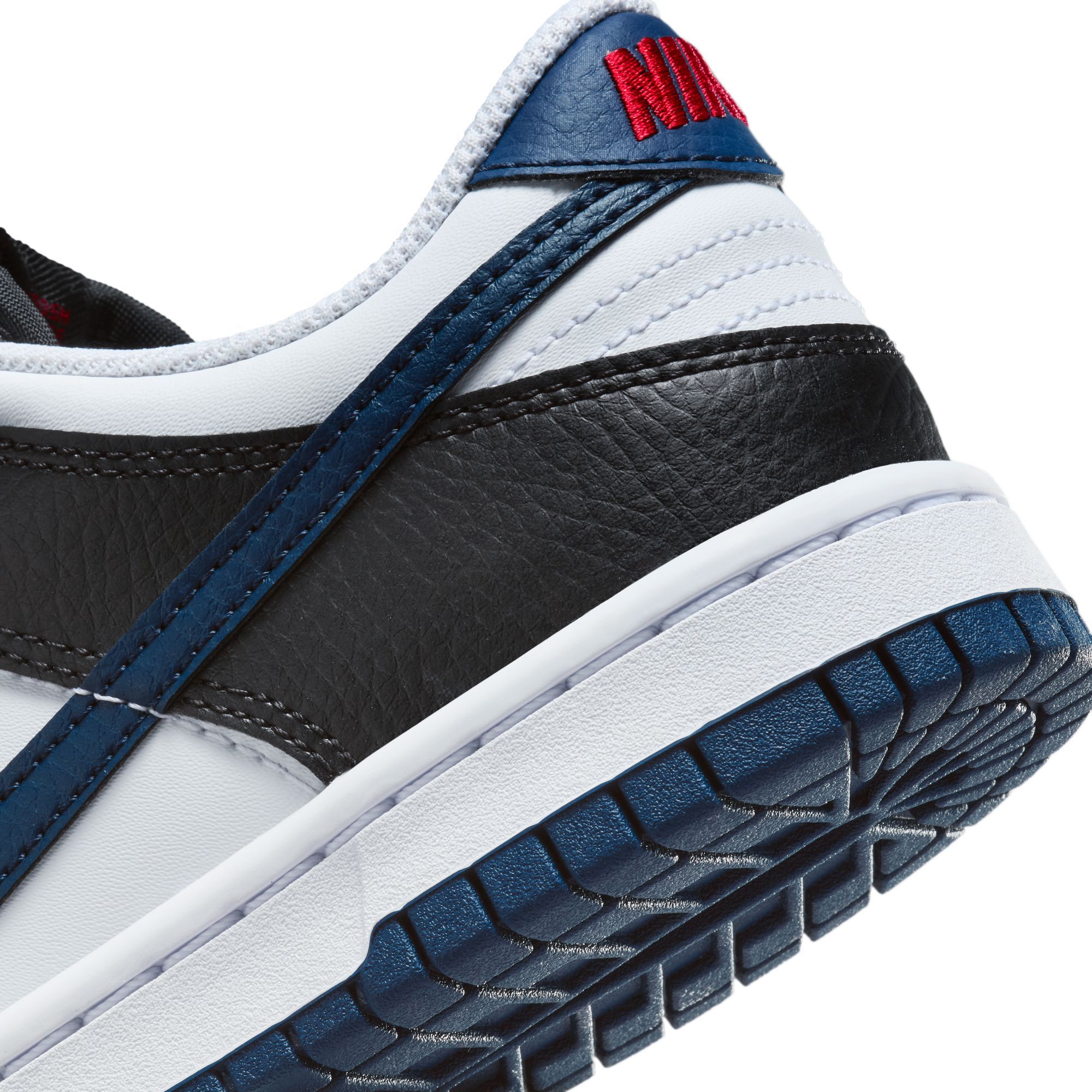 NIKE Grade-School Dunk Low HJ9202 001 - Shiekh NIKE Grade-School Dunk Low HJ9202 001 - Shiekh