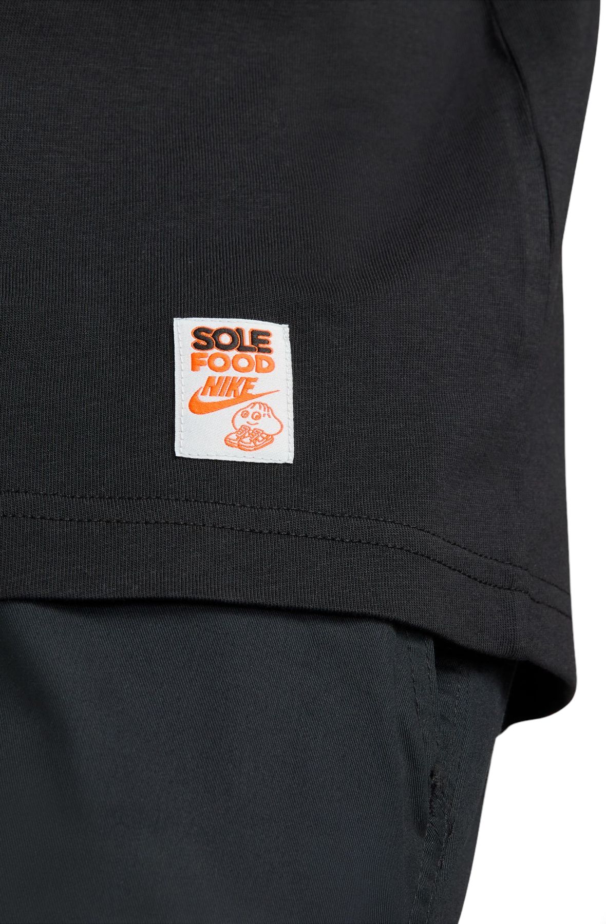 NIKE Sportswear T-Shirt FB9805 010 - Shiekh