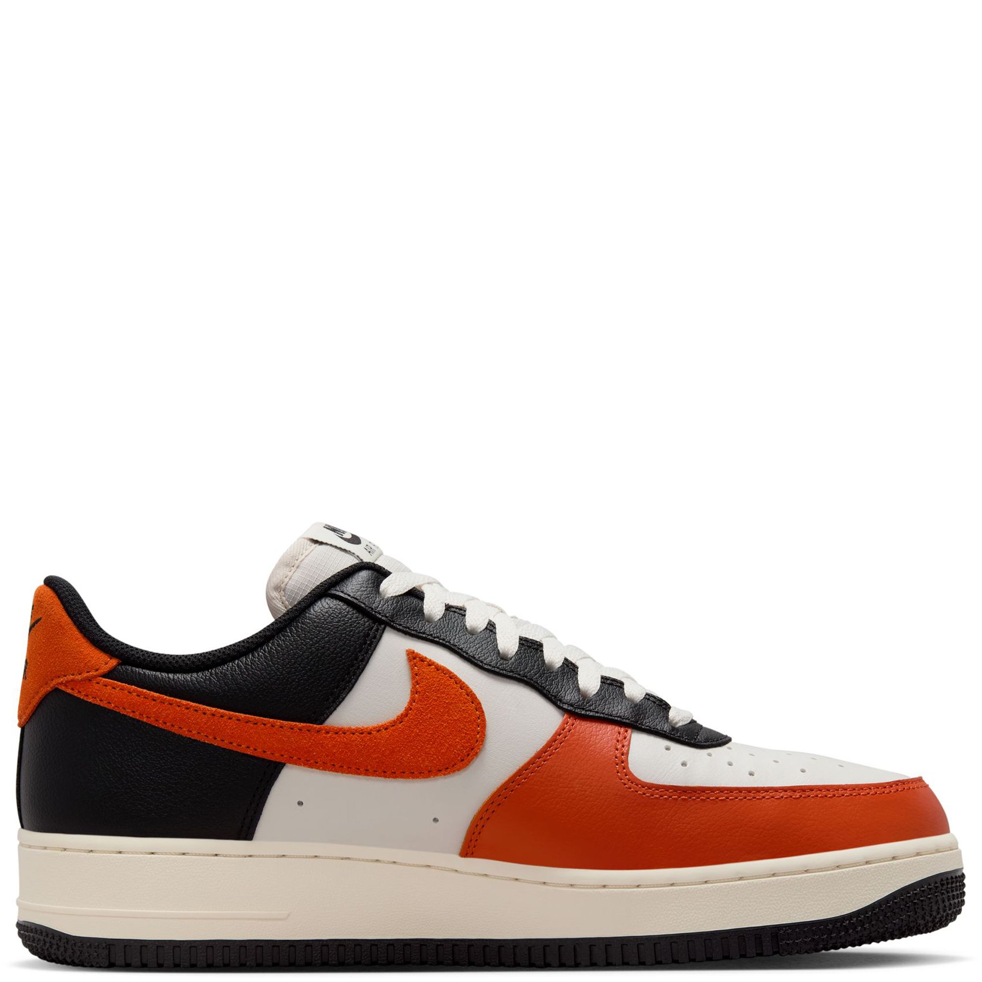 NIKE Air Force 1 '07 LV8 HQ4987 010 - Shiekh