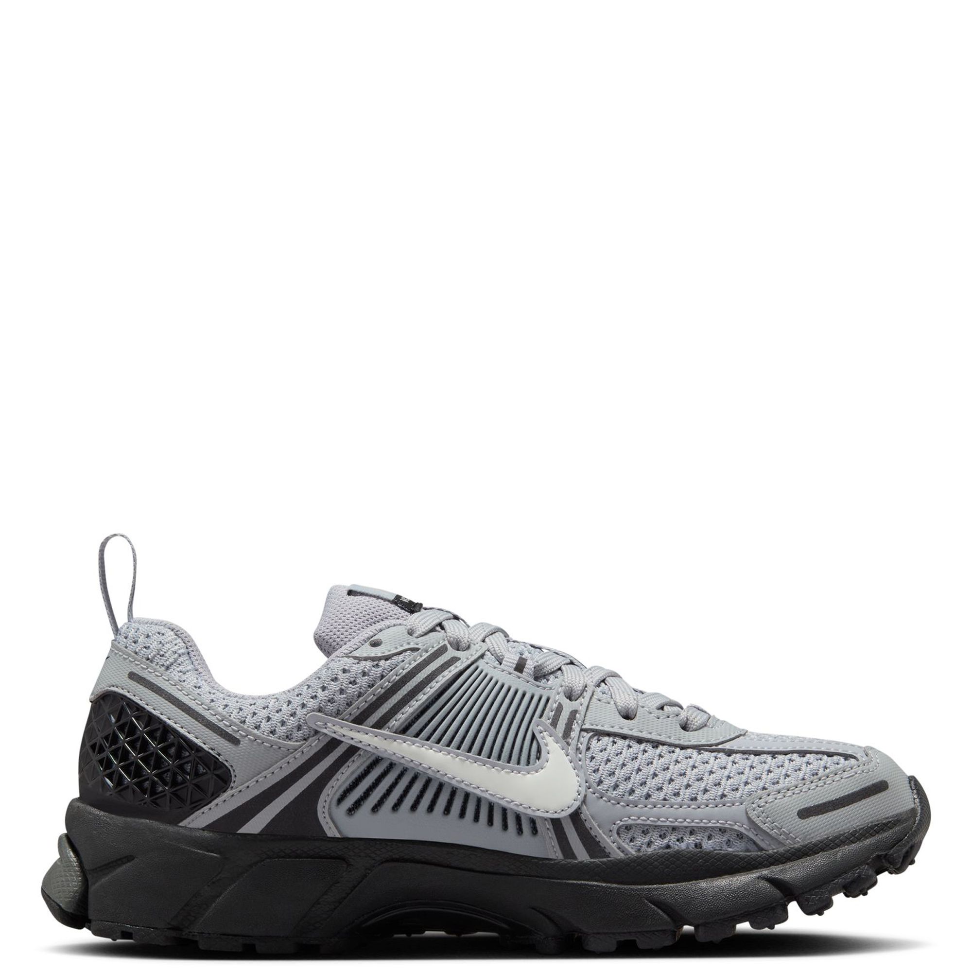 NIKE Grade-School Vomero 5 HV6421 001 - Shiekh