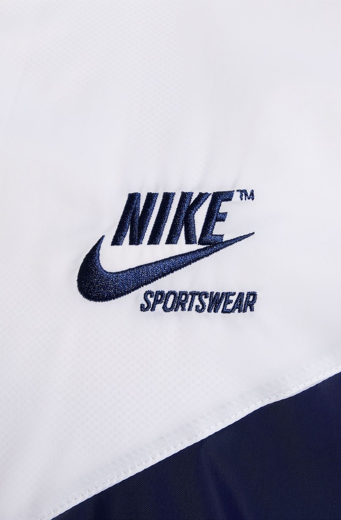 NIKE Windrunner Woven Lined Jacket HJ2040 100 - Shiekh