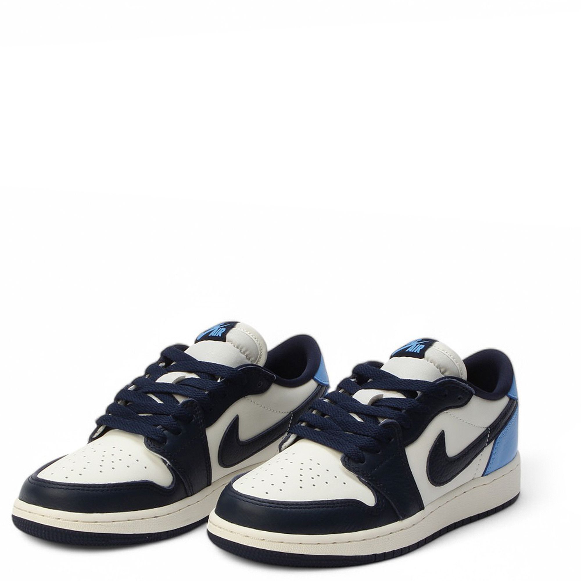 JORDAN Grade-School Air 1 Low OG JORDAN Grade-School Air 1 Low OG