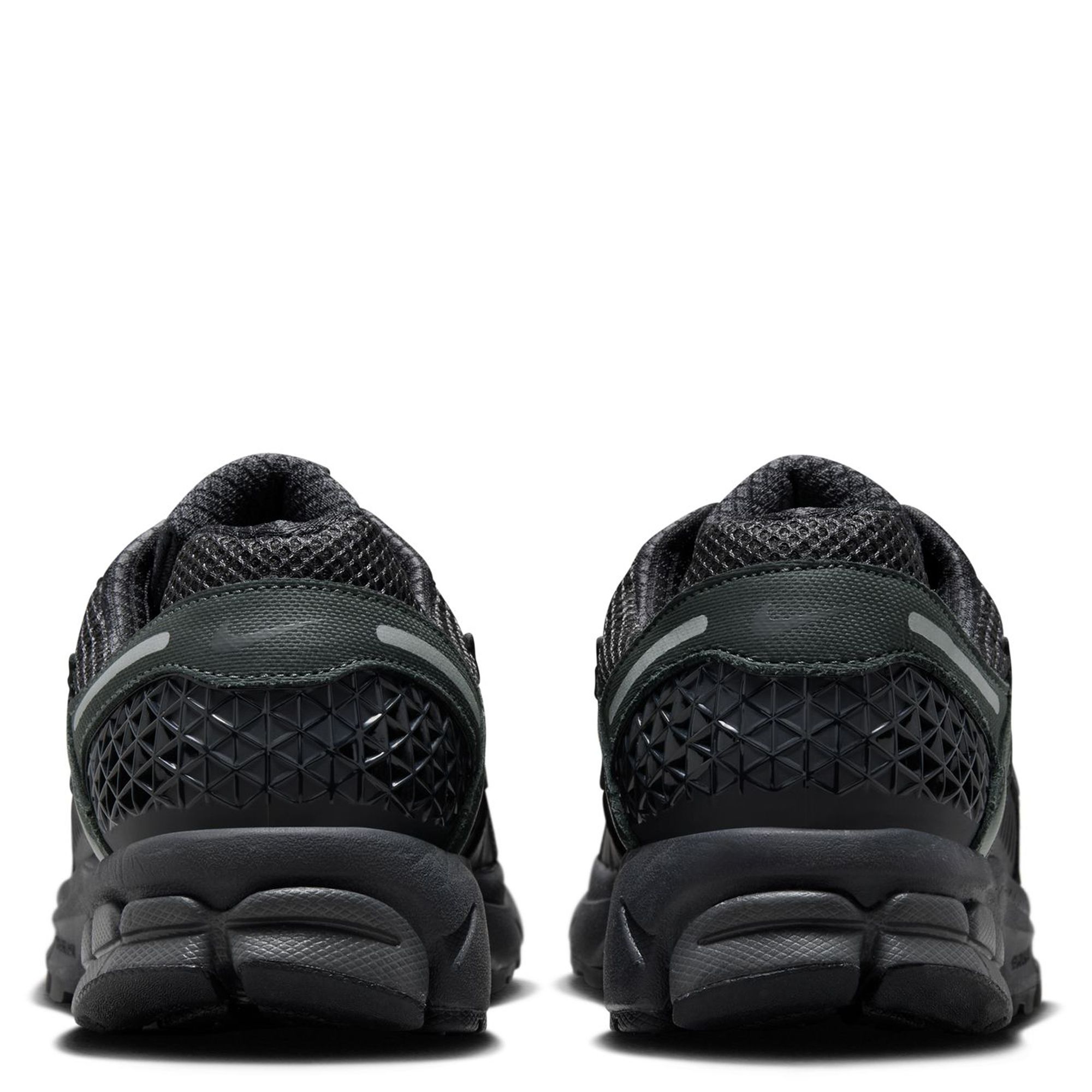 【NIKE】◆Zoom Vomero 5 Black◆FQ7079-002◆ Nike WMNS Zoom Vomero 5 Triple Black FQ7079-002 Women's Size