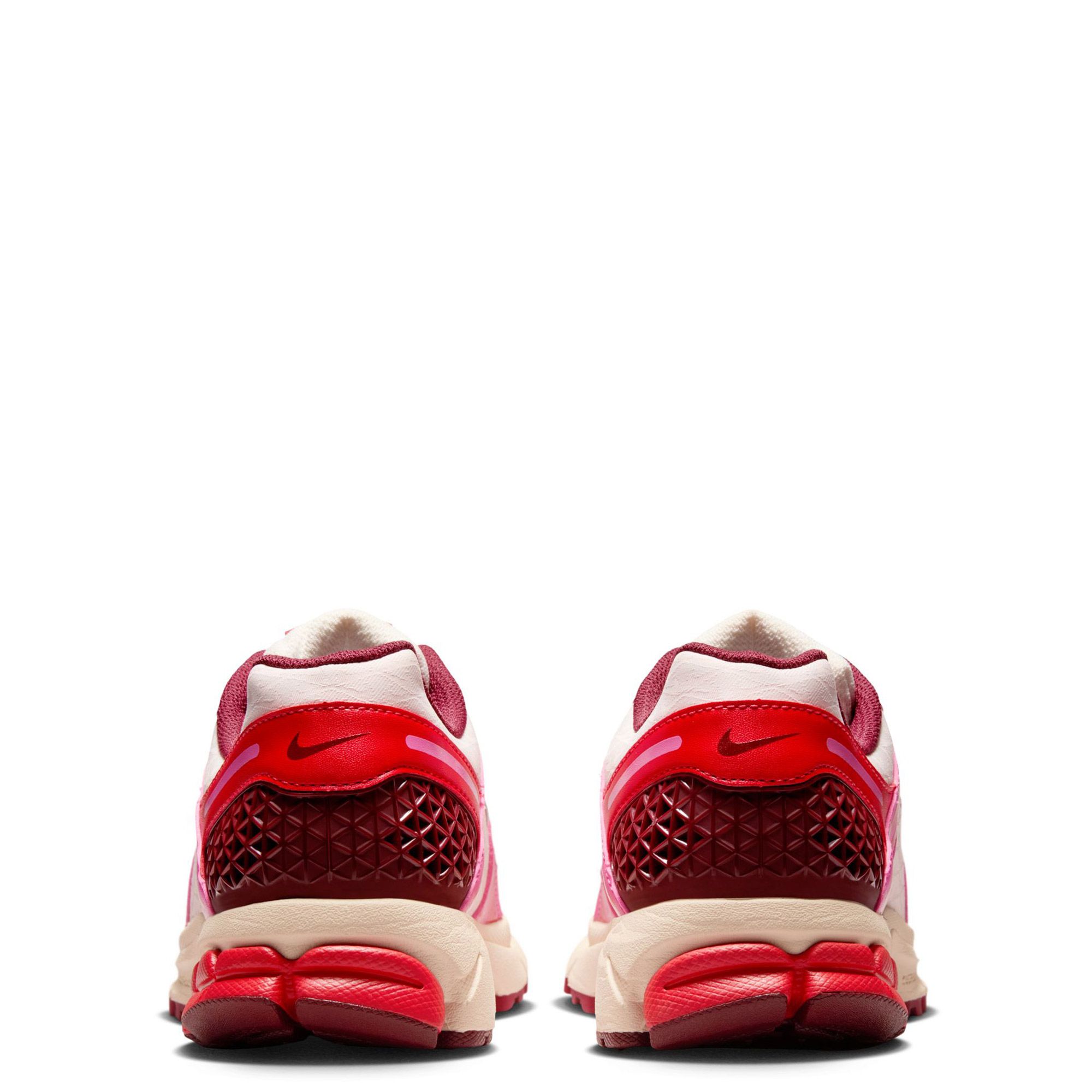 Nike Air Zoom Vomero 5 Pink Foam Team Red New Women\'s 14.5 / Mens 13 Size 11 WMNS Nike Air Zoom Vomero 5 Pink Foam Team Red  main image 3