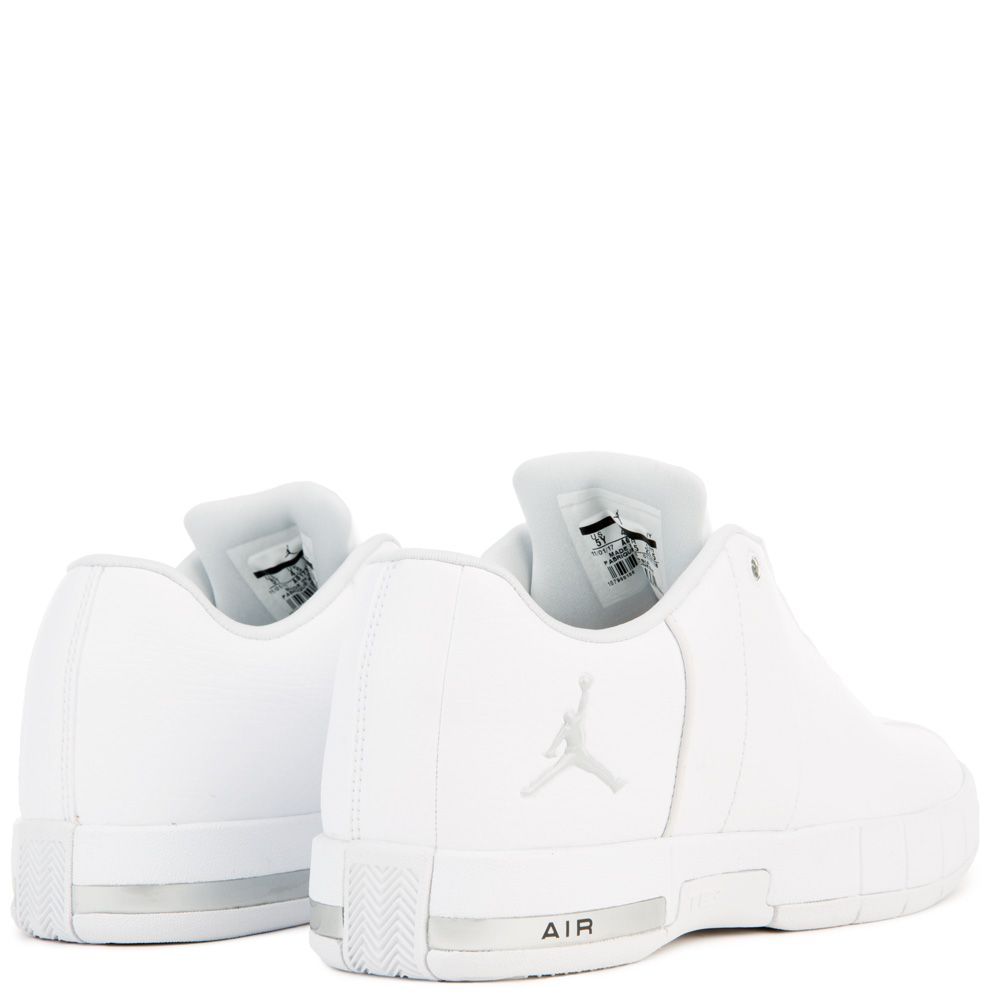 jordan te 2 low white black