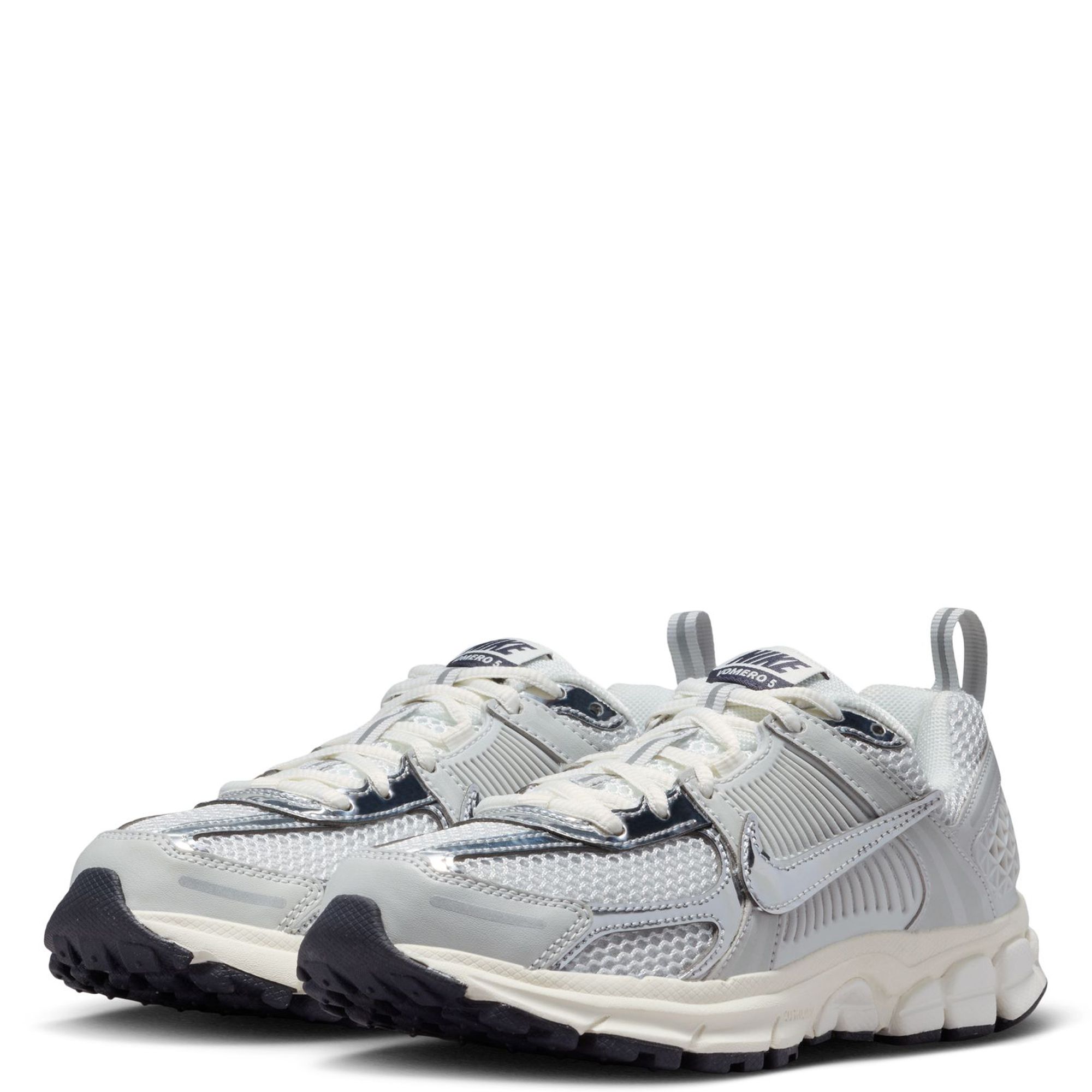 ERI⭐︎　NV22201 NIKE Grade-School Vomero 5 IM9467 001 - Shiekh