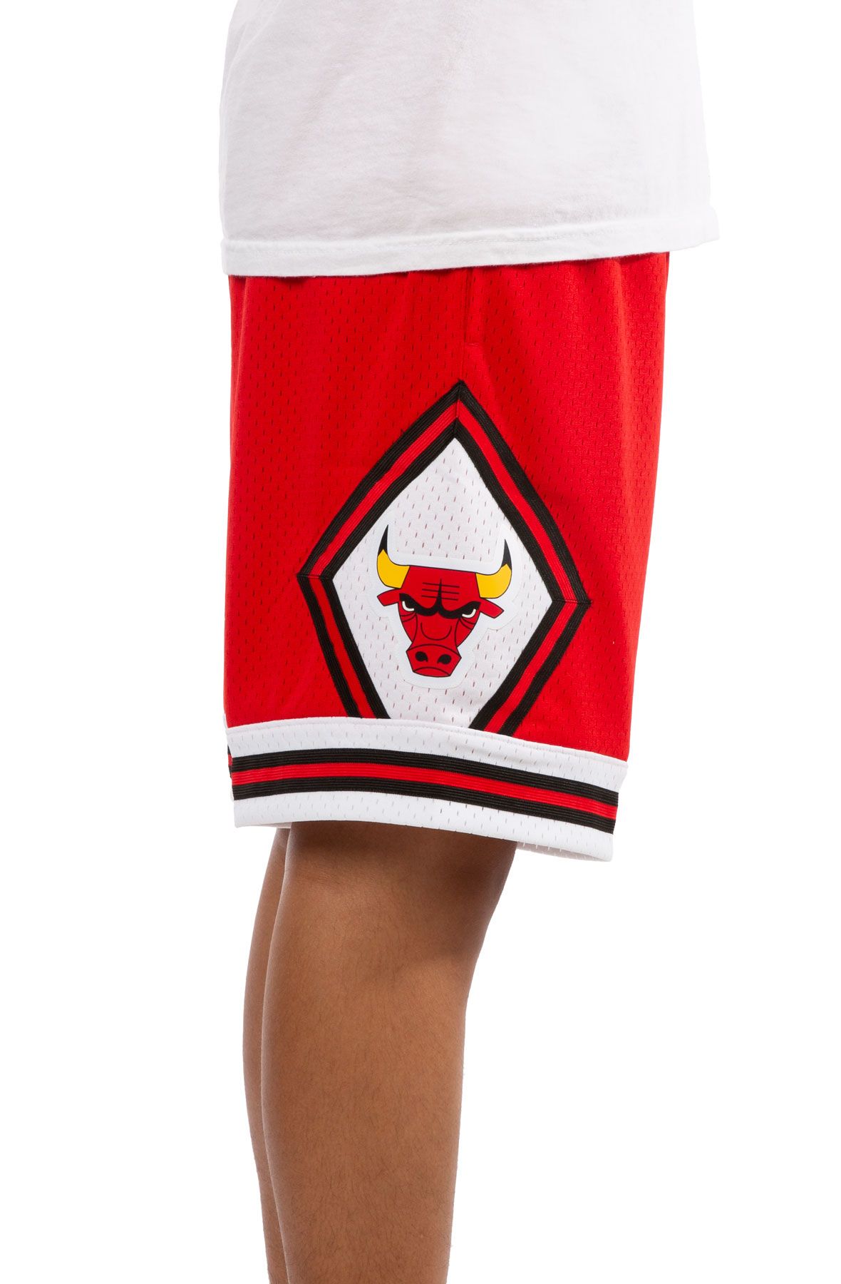 Shop Mitchell & Ness Chicago Bulls Team Nylon Shorts PSHR5404-CBUYYPPPSCAR  red