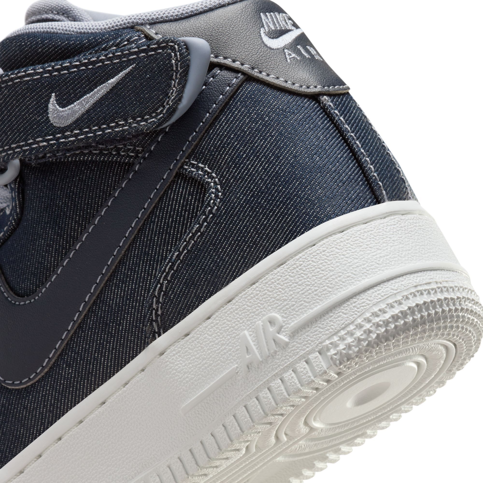 Nike air force hotsell 1 mid 07 obsidian