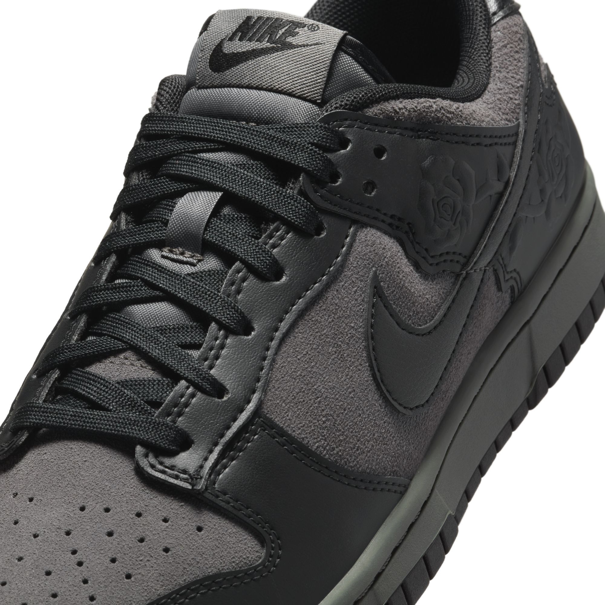 NIKE Women's Dunk Low HF1986 001 - Shiekh
