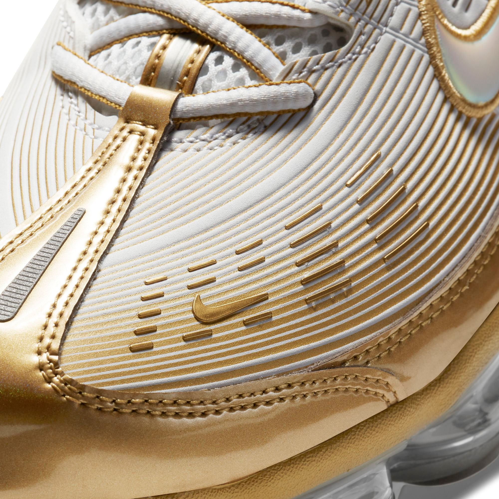 nike air vapormax 360 gold