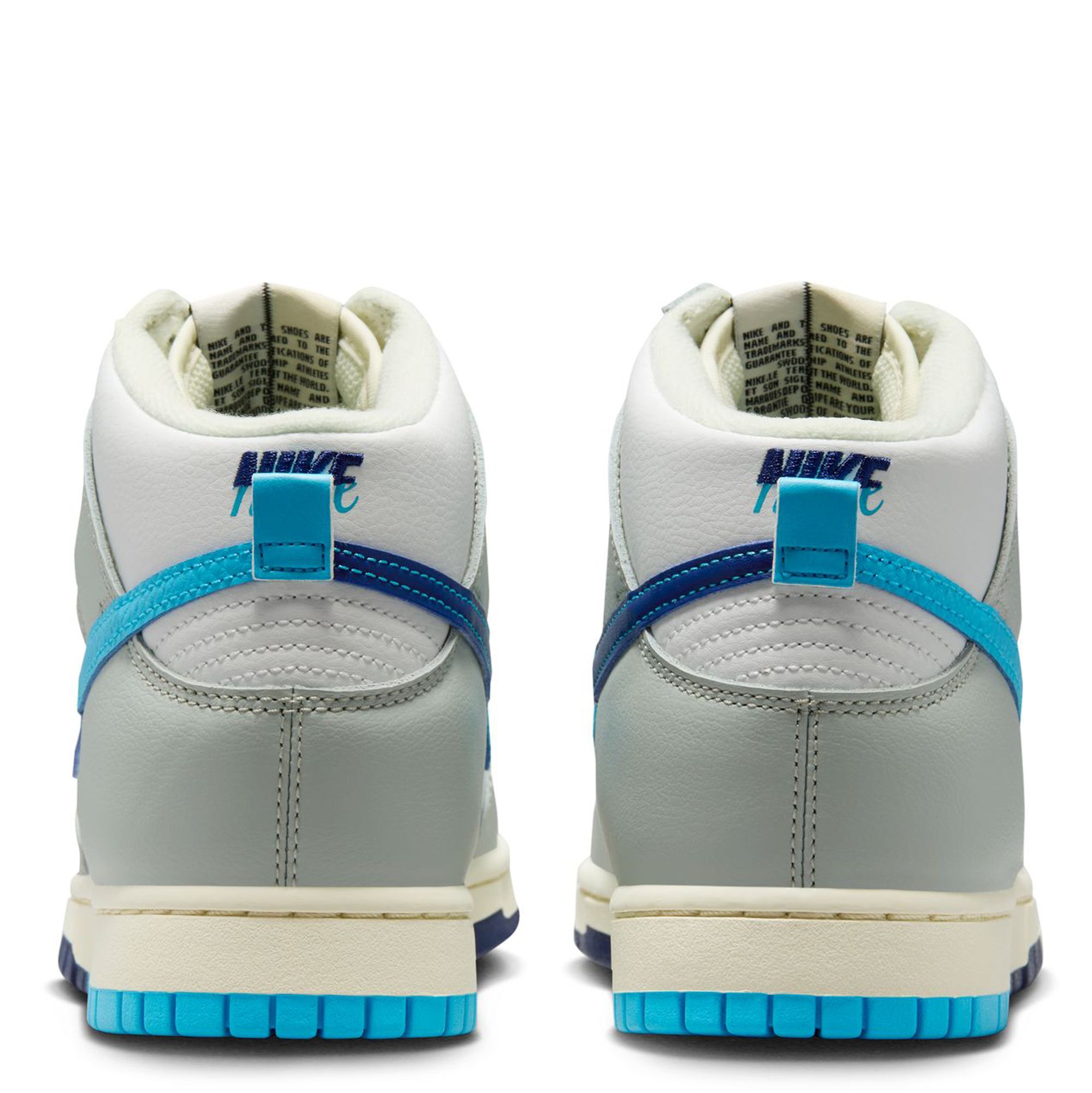 Nike Sportswear NIKE DUNK HIGH SE (GS) - High-top trainers - summit  white/baltic blue/deep royal blue/light silver/white 