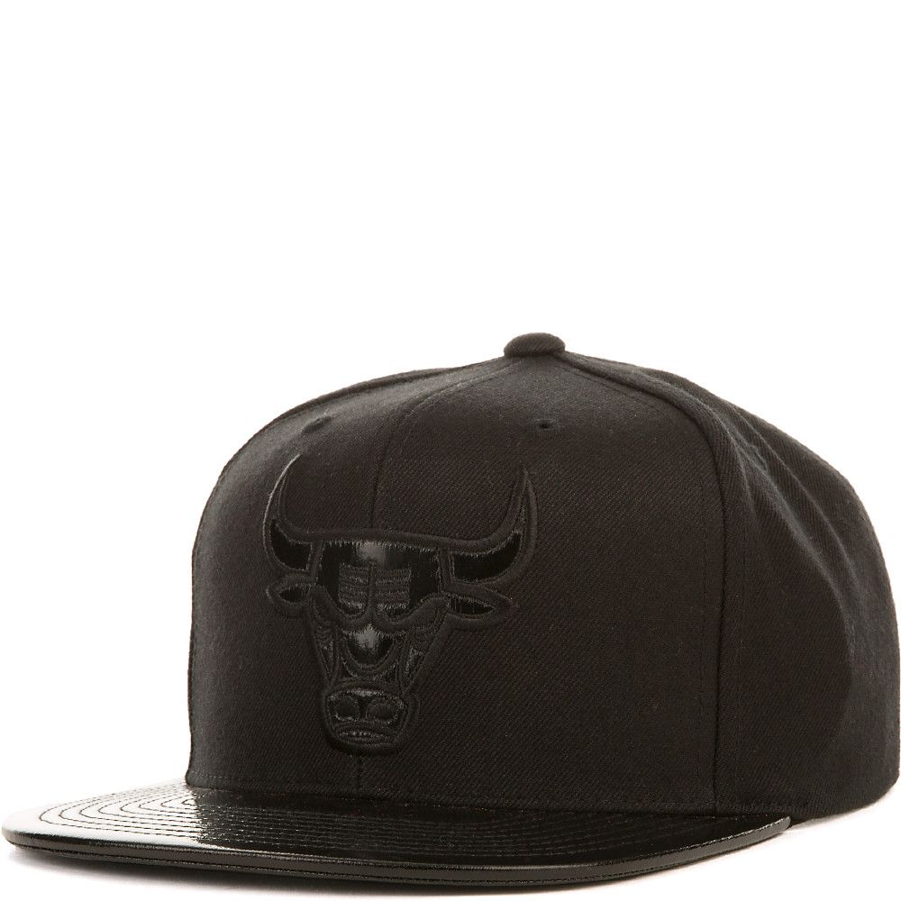 chicago bulls snapback black
