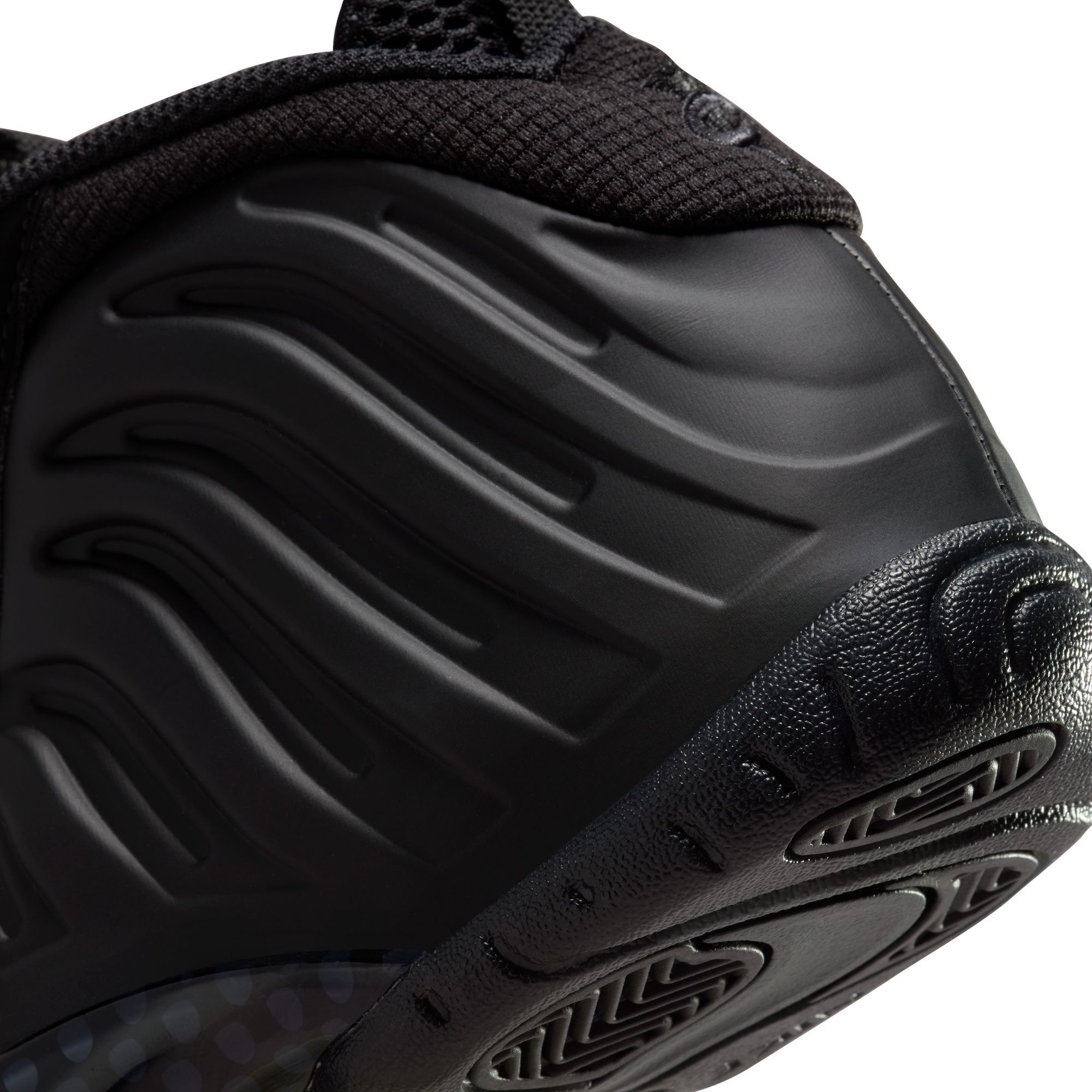 Nike little posite one grade school store