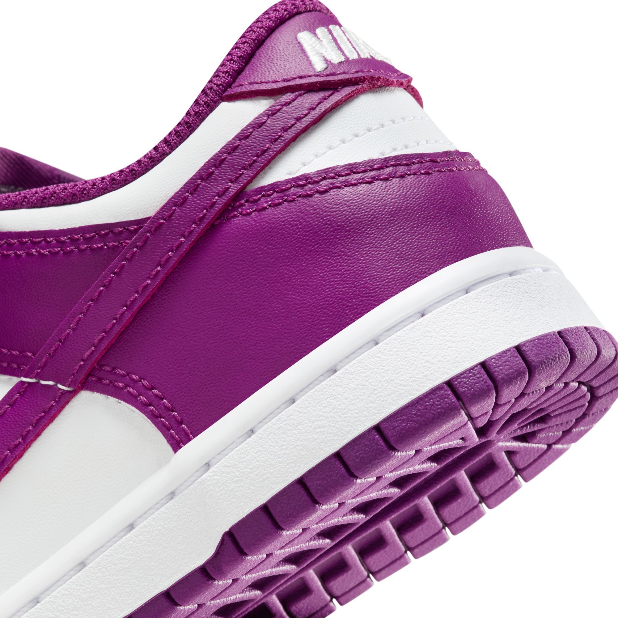 NIKE Pre-School Dunk Low FB9108 110 - Shiekh
