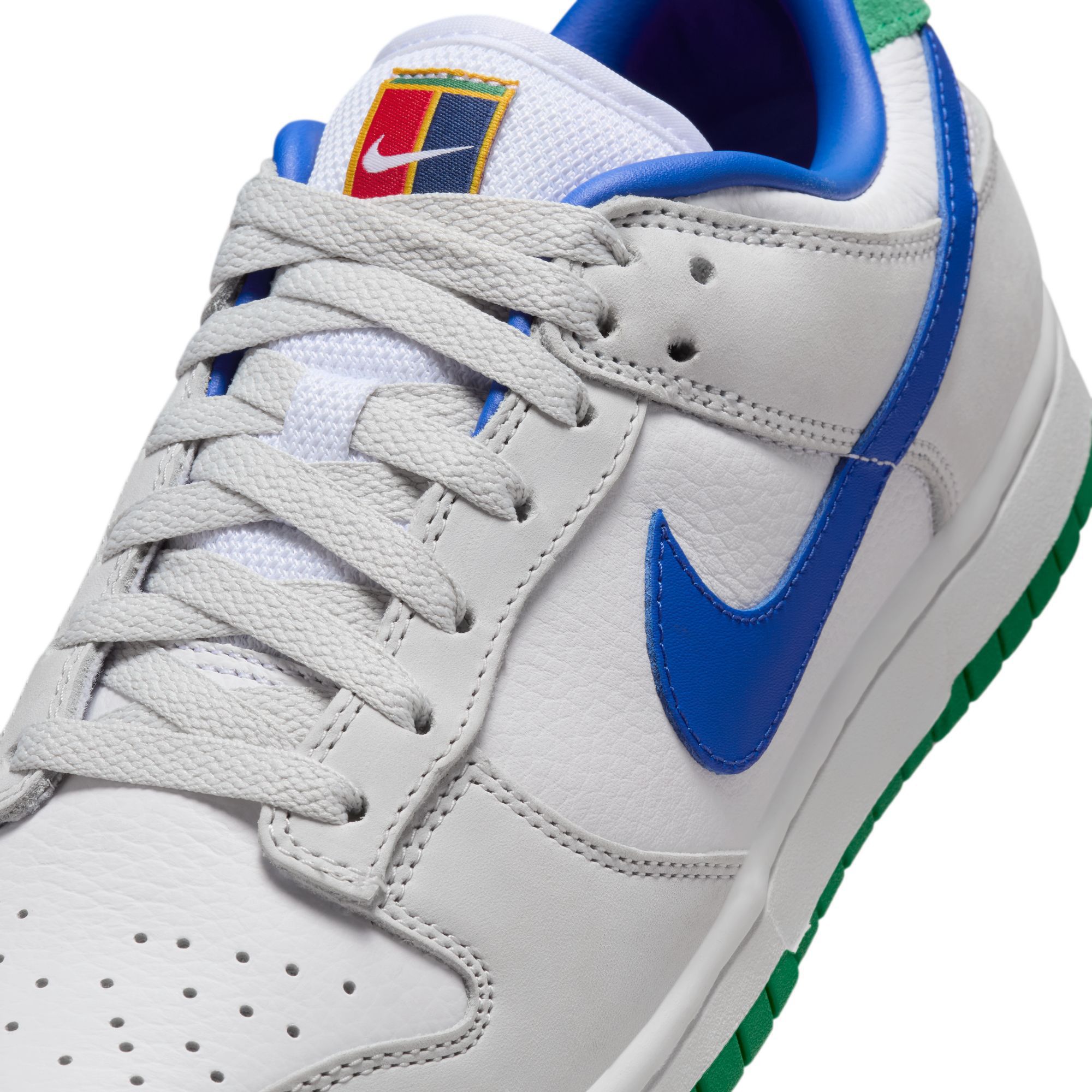 NIKE Dunk Low Premium FB7910 100 - Shiekh