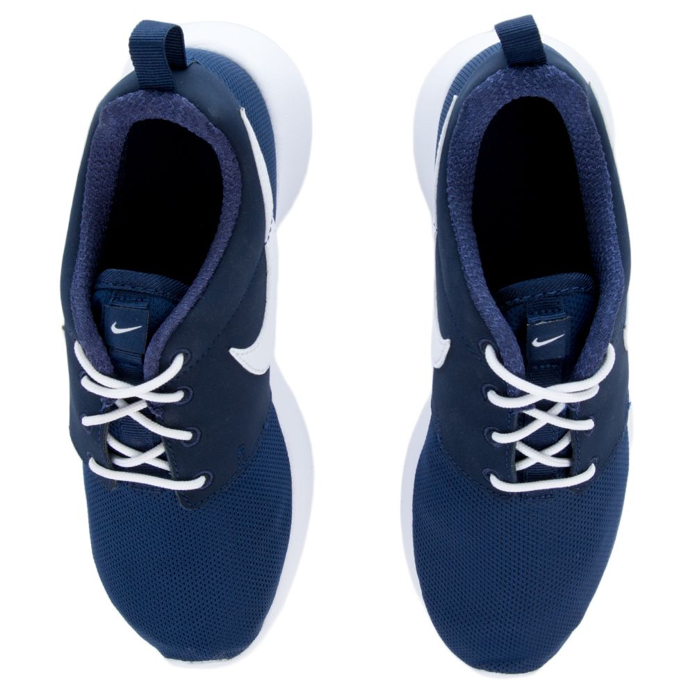 navy roshe one