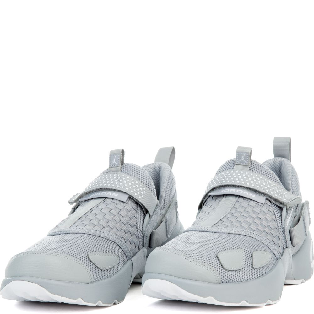 ranan　9月② Jordan Trunner LX Light Grey 897992-003 - Sneaker Bar Detroit